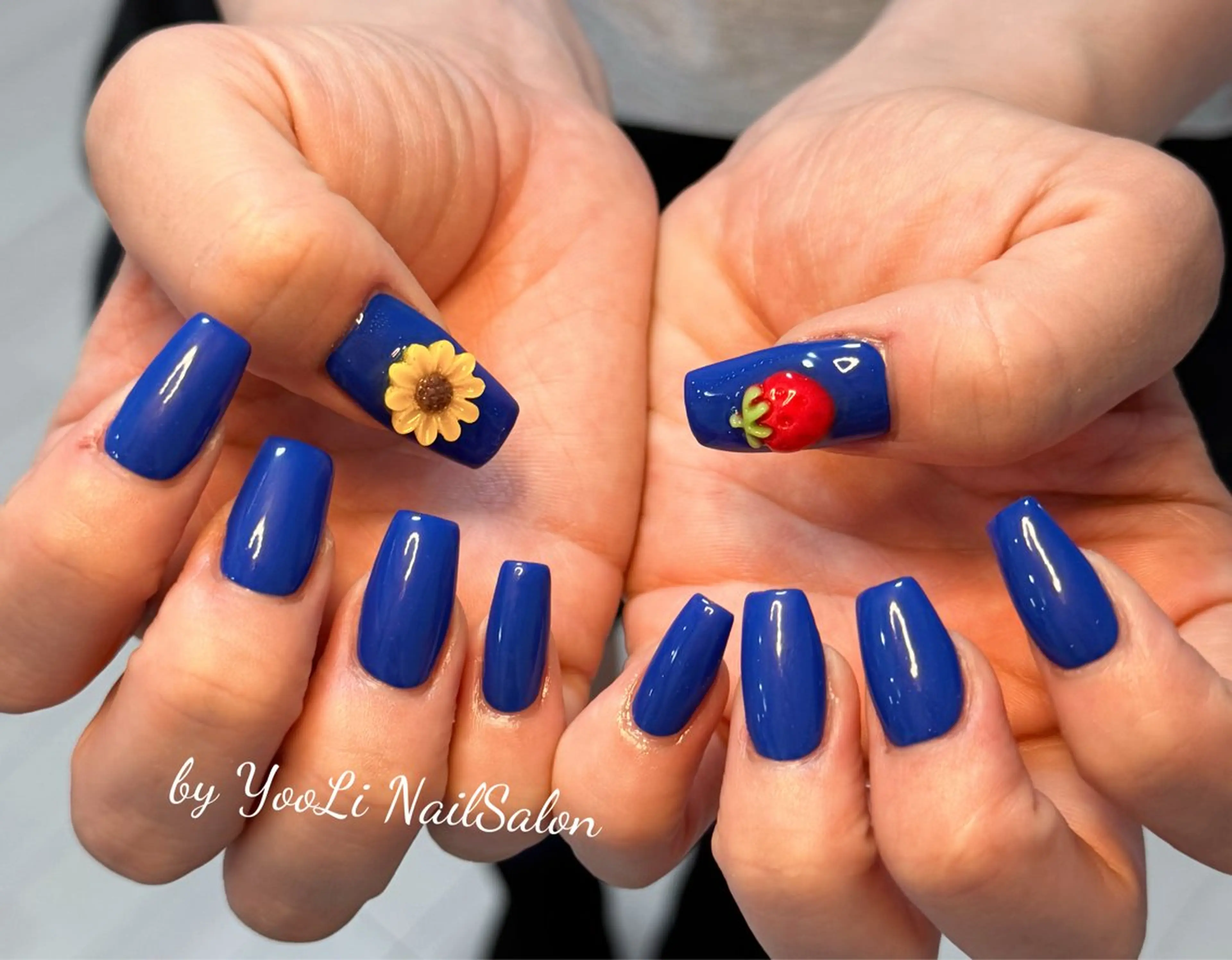 ネイル アートネイル オーロラネイル チークネイル フレンチネイル ガラスフレンチ ハンドネイル 🎀🎀YooLi Nail Salonのネイルデザイン