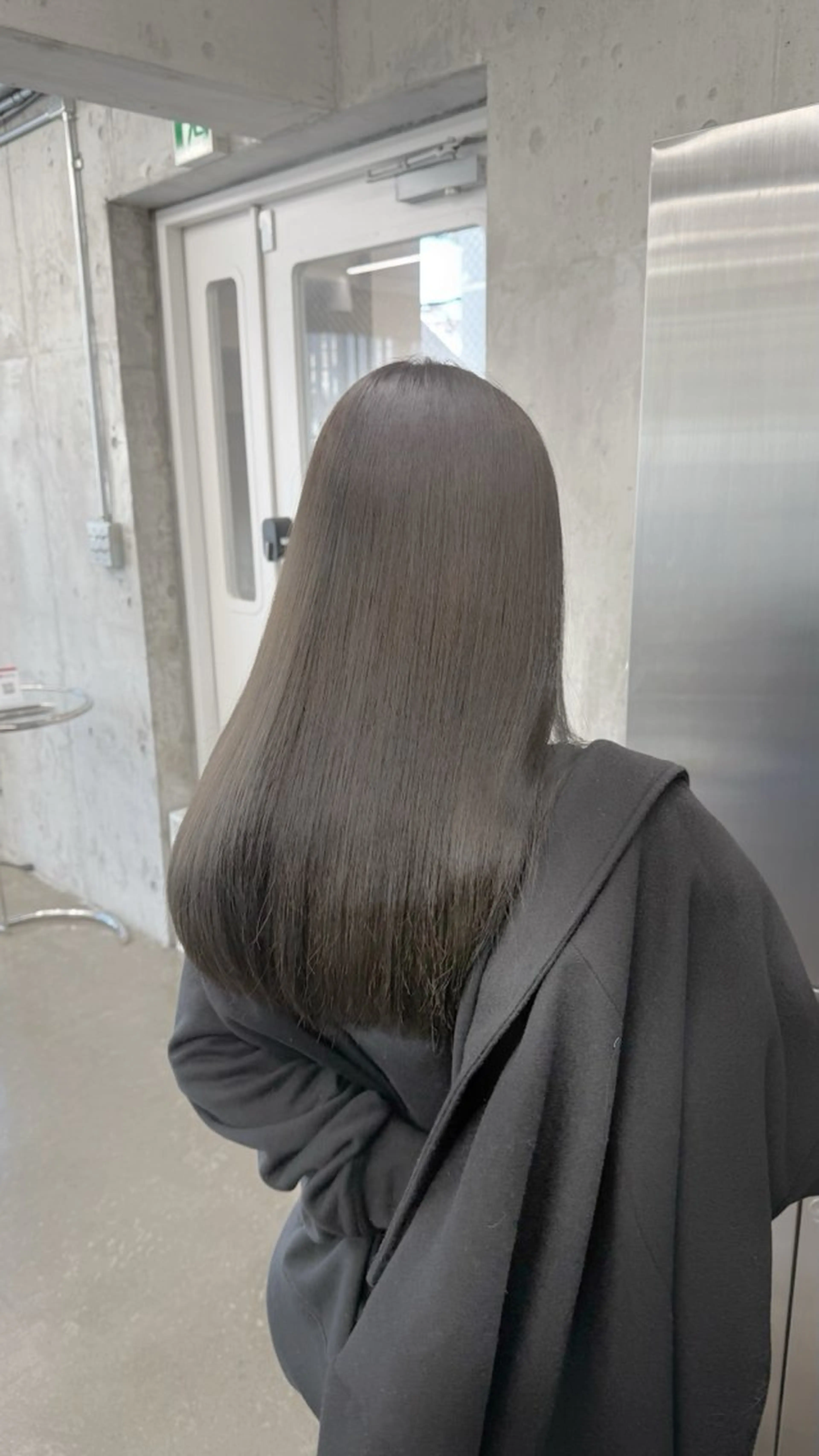 似合わせカット+髪質改善ストレート+うる艶トリートメントの写真