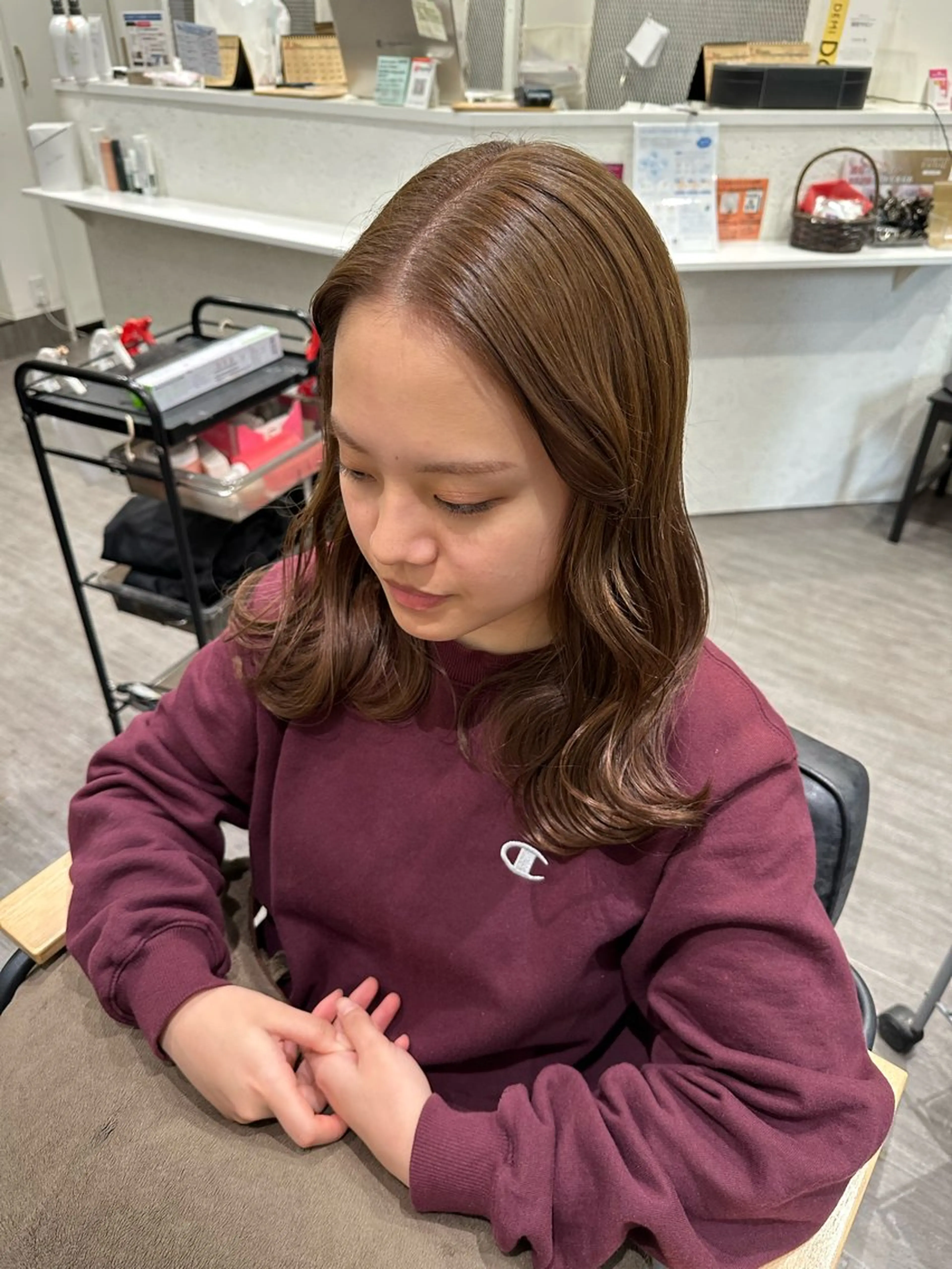 ミディアム カラー ベージュカラー ミルクティーベージュ ヘアカラー トリートメント 艶髪レイヤー上田 紗也🇰🇷💗のヘアスタイル