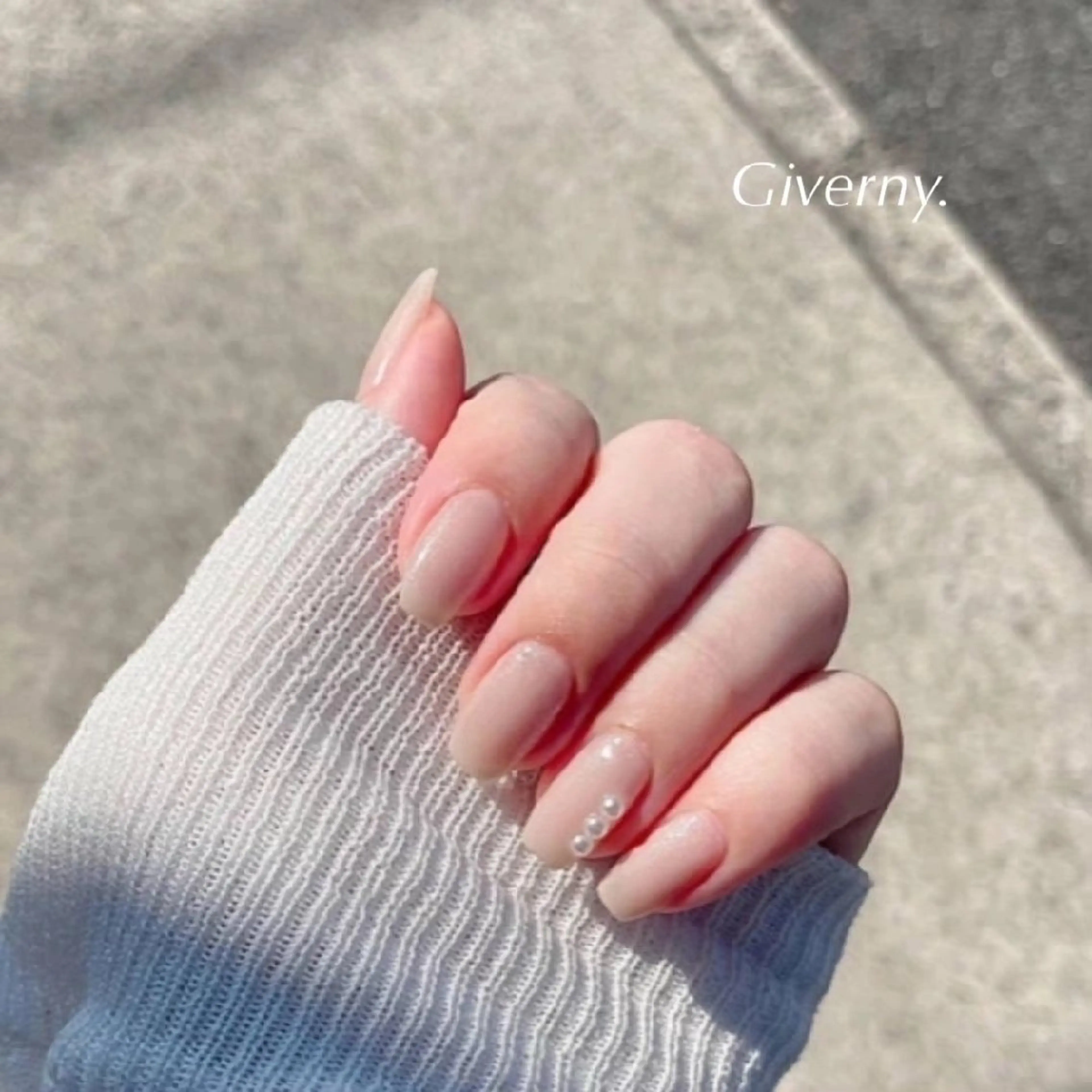 ネイル オフィスネイル ワンカラーネイル シンプルネイル ハンドネイル Giverny .のネイルデザイン