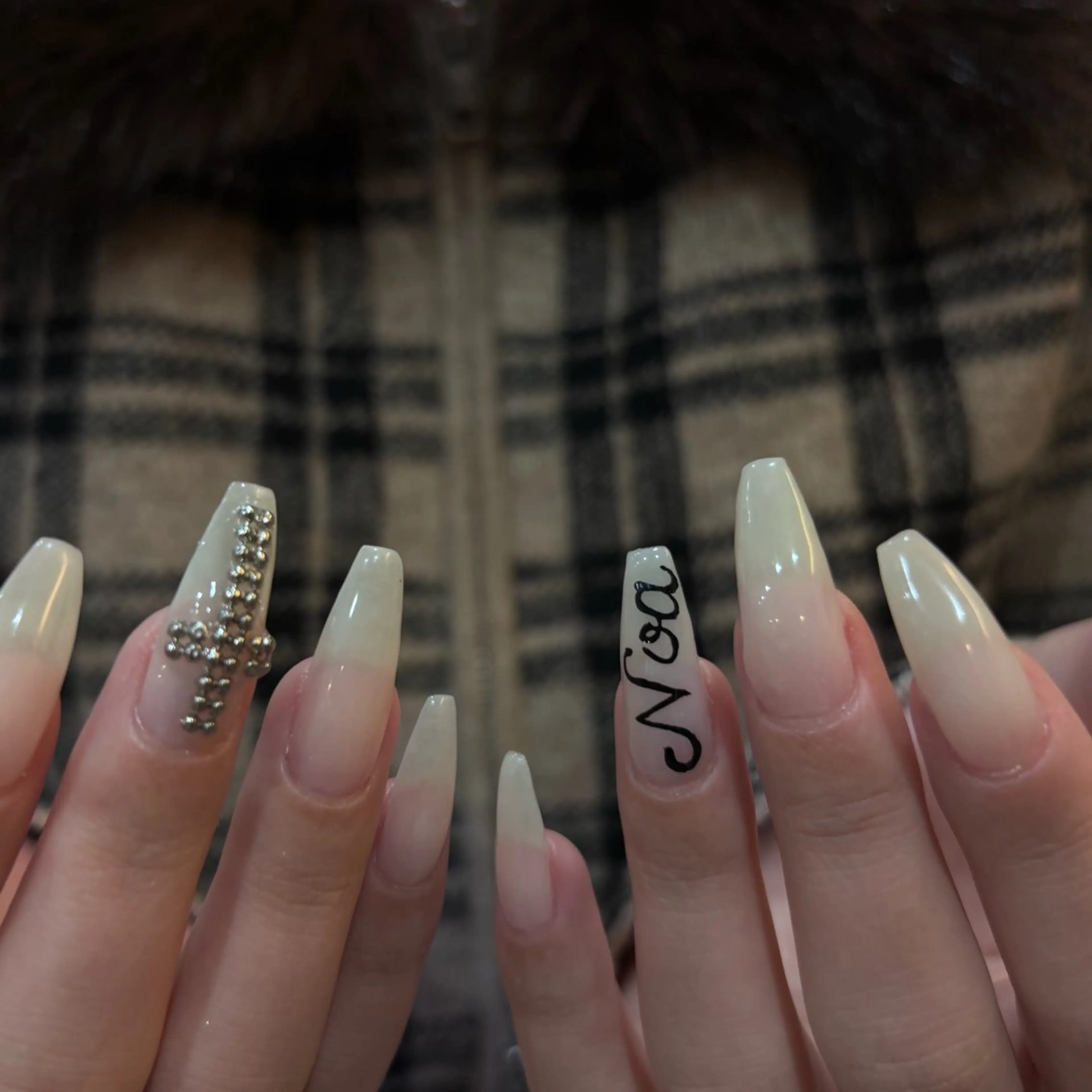 ネイル ワンカラーネイル シンプルネイル ハンドネイル mood mitsukiのネイルデザイン