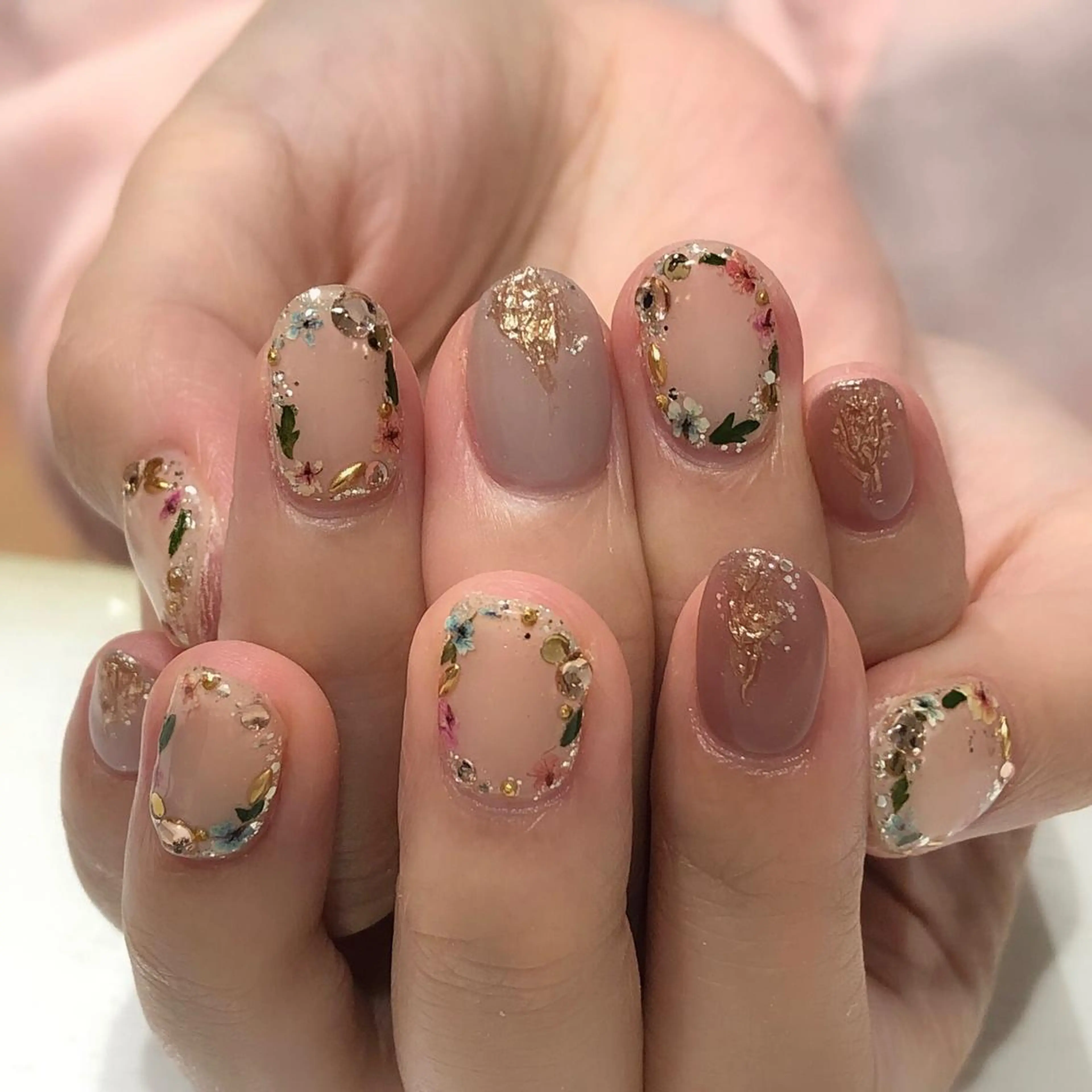 ネイル ハンドネイル Nest 三田のマツエク・マツパデザイン