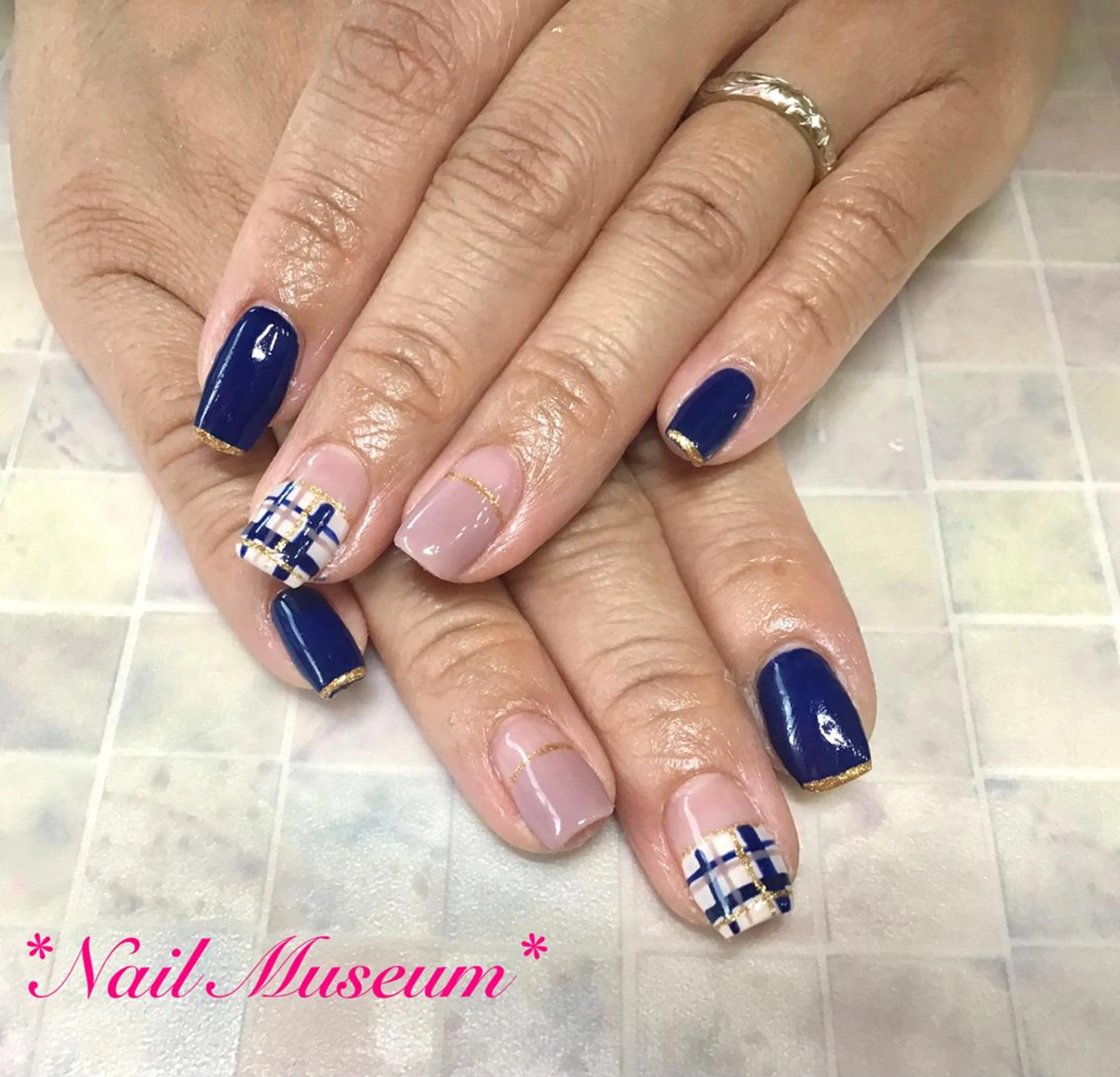 ネイル アートネイル フットネイル フレンチネイル ジェルネイル ハート マグネットネイル💛 Hayakawaのネイルデザイン