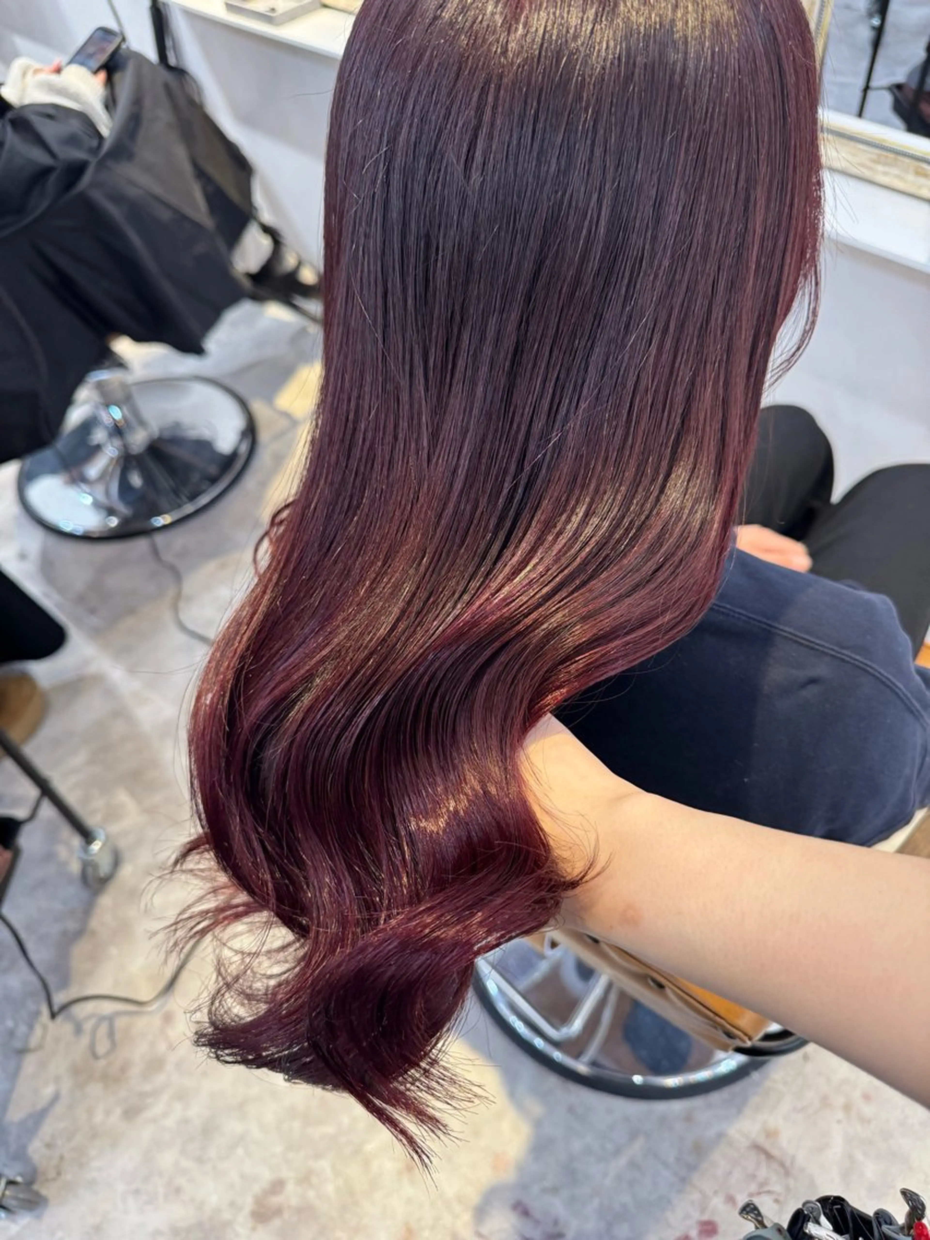 ロング カラー アッシュ アッシュブラウン ベージュカラー 黒髪 ブリーチ カット ヘアカラー トリートメント 赤み無し柔らかカラー 【梅田】madokaのヘアスタイル