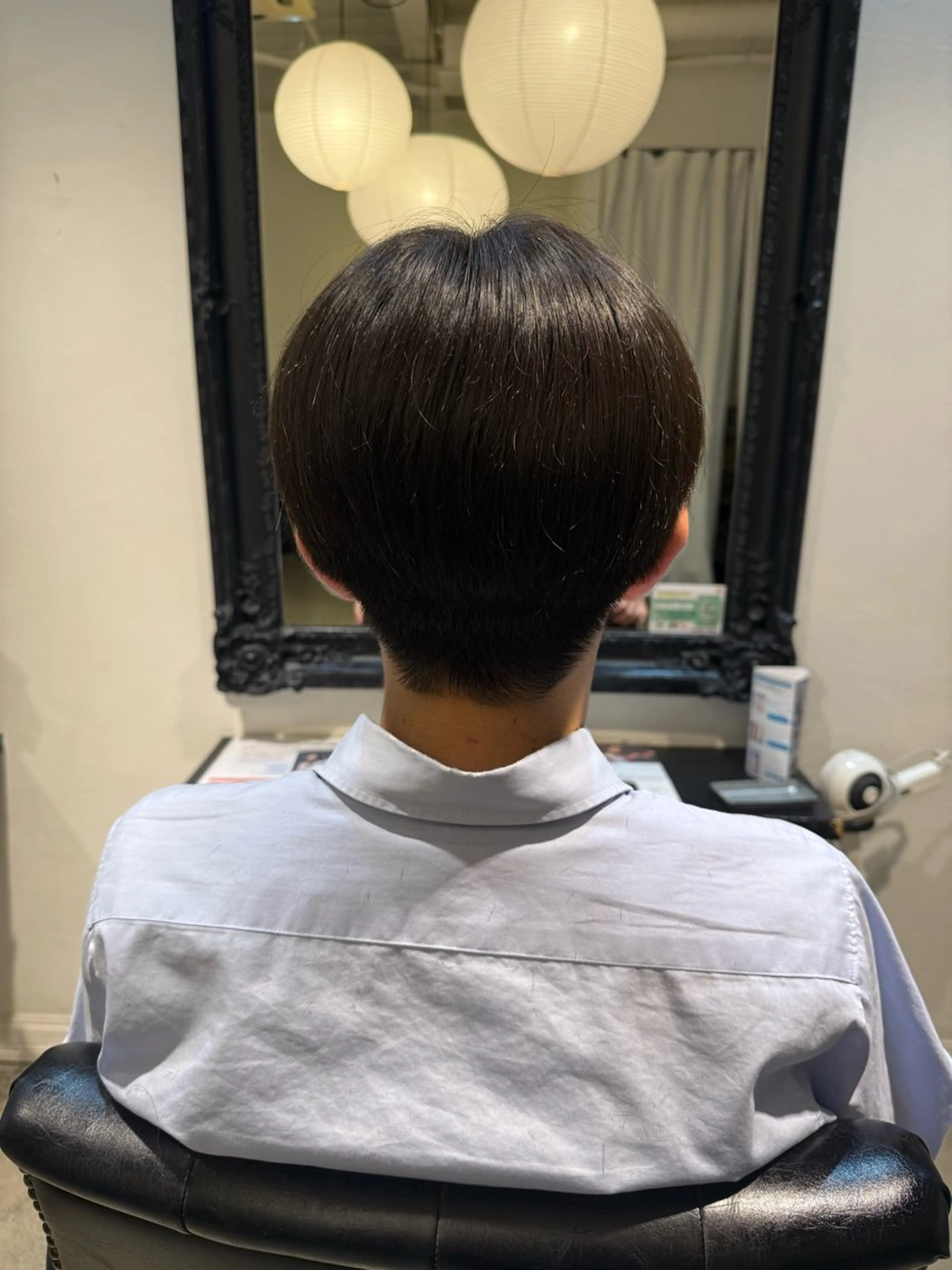 ショート フジイ トモミのヘアスタイル