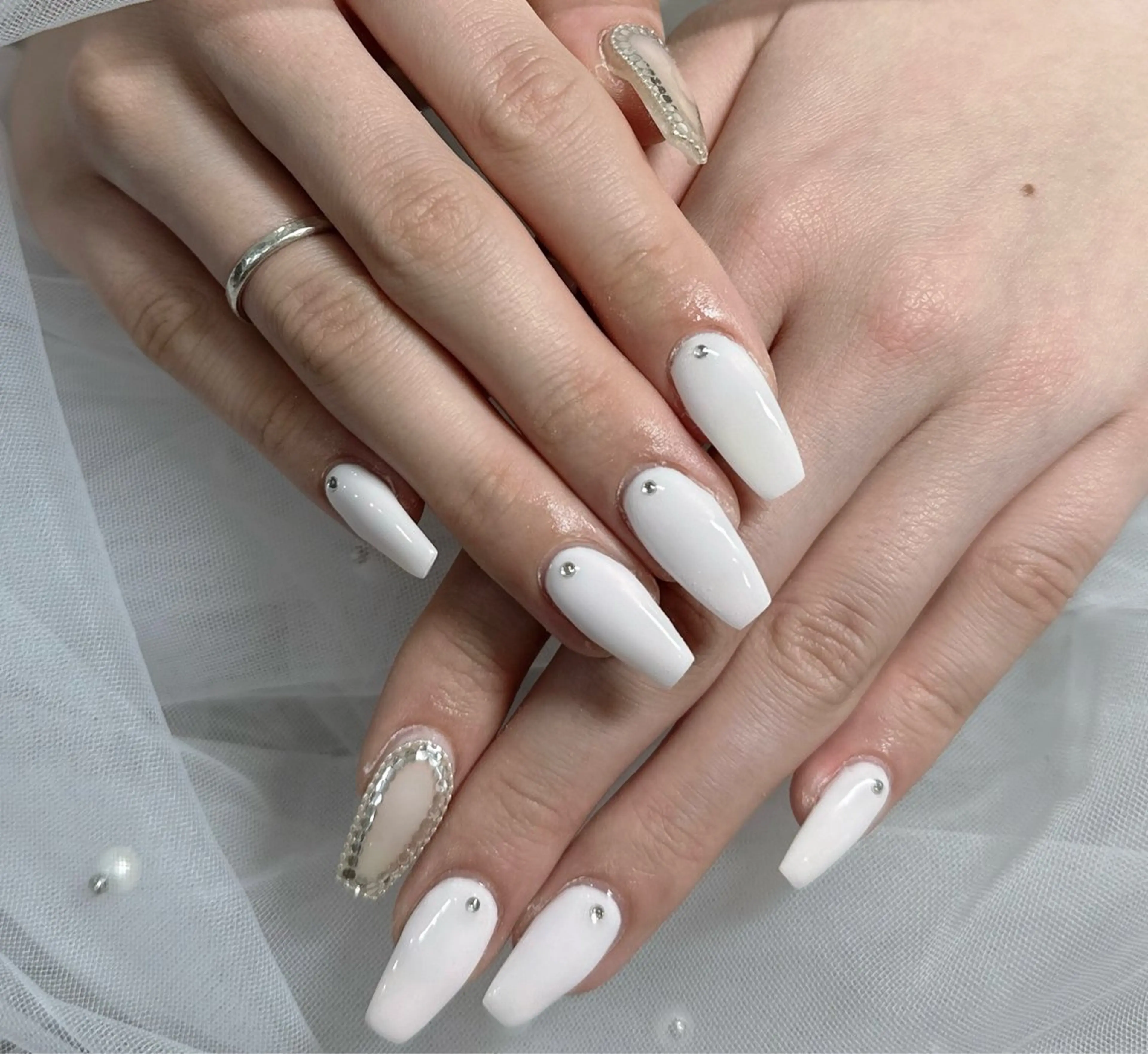 ネイル ハンドネイル フットネイル LAVISH nanamiのネイルデザイン