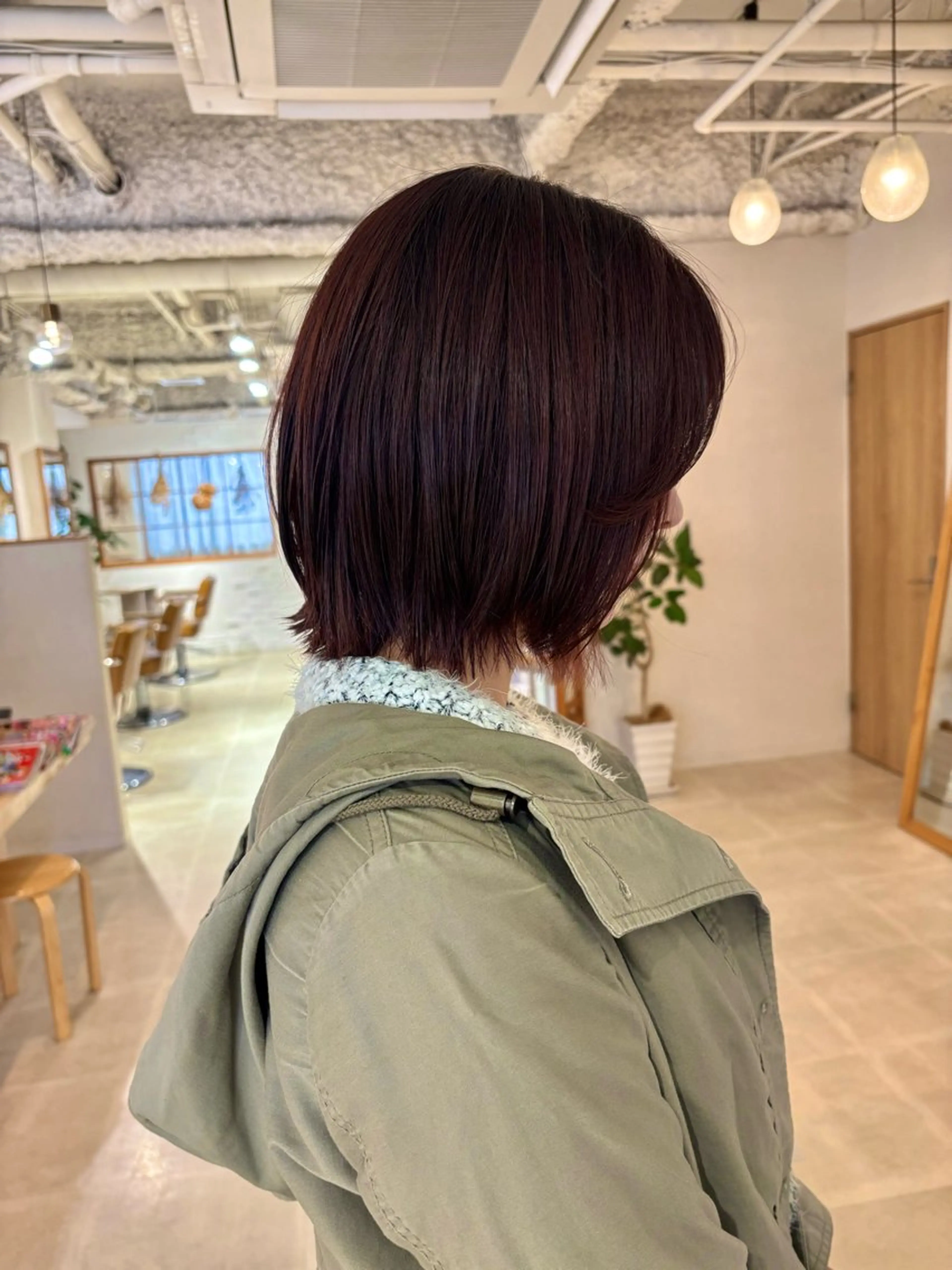 ミディアム カラー ボブレイヤー ボブ レイヤーカット 大西 杏依のヘアスタイル