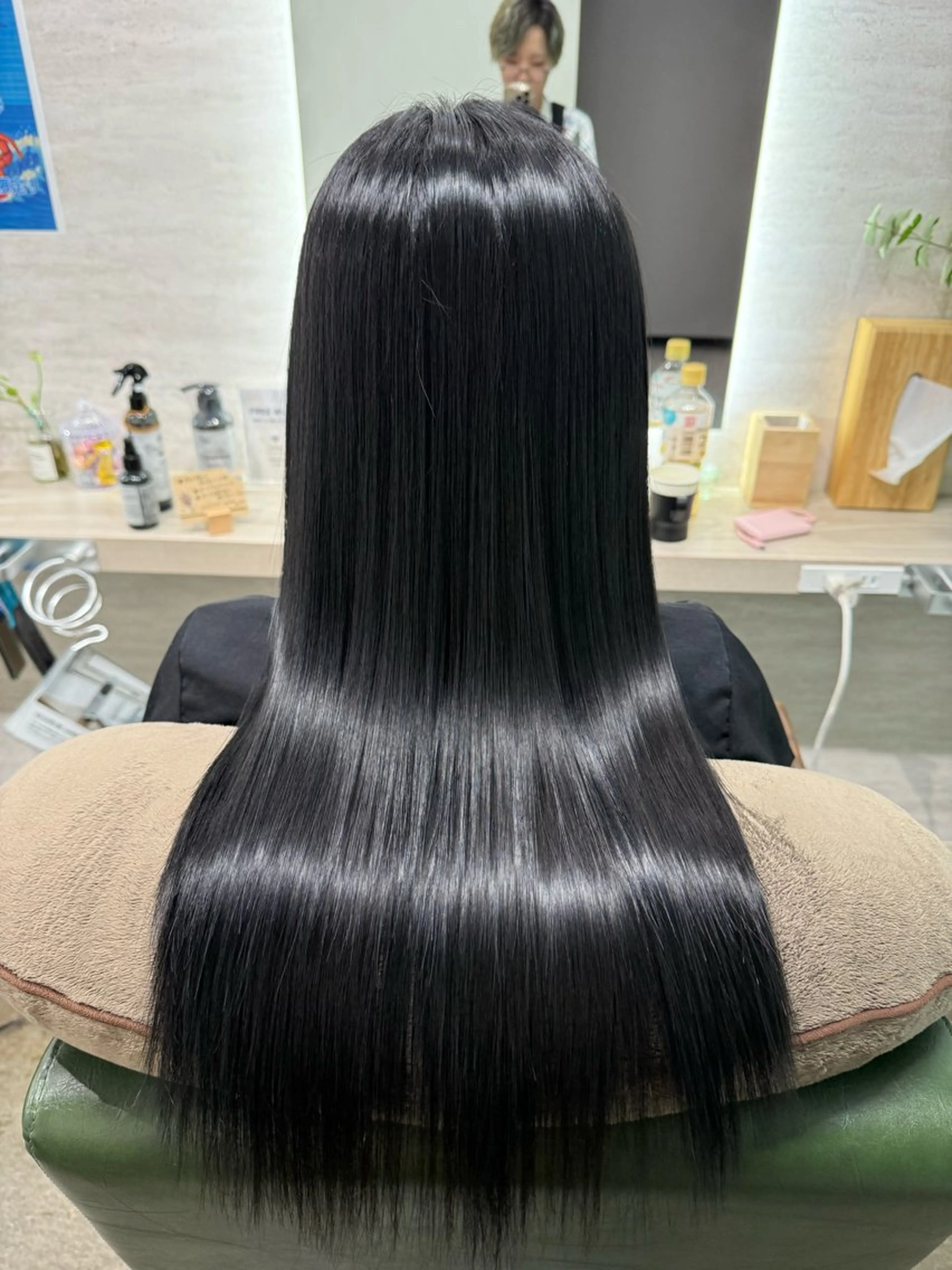 セミロング カラー セミロングパーマ ハイライトカラー ボブ ハイライト 髪質改善 カット トリートメント 縮毛矯正/ /関内/あべももこのヘアスタイル