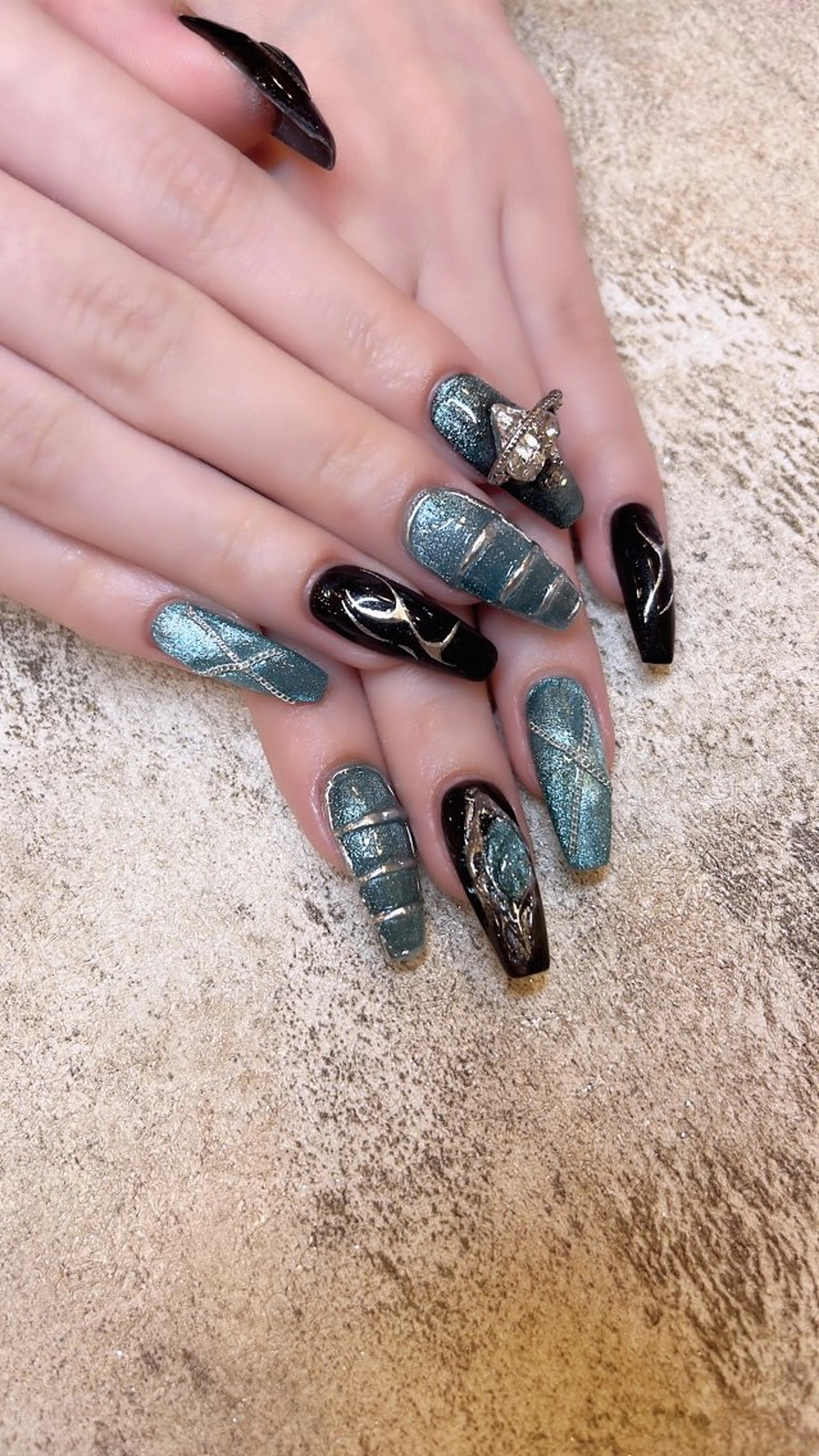 ネイル ハンドネイル ハンドケア COCO ネイルのネイルデザイン