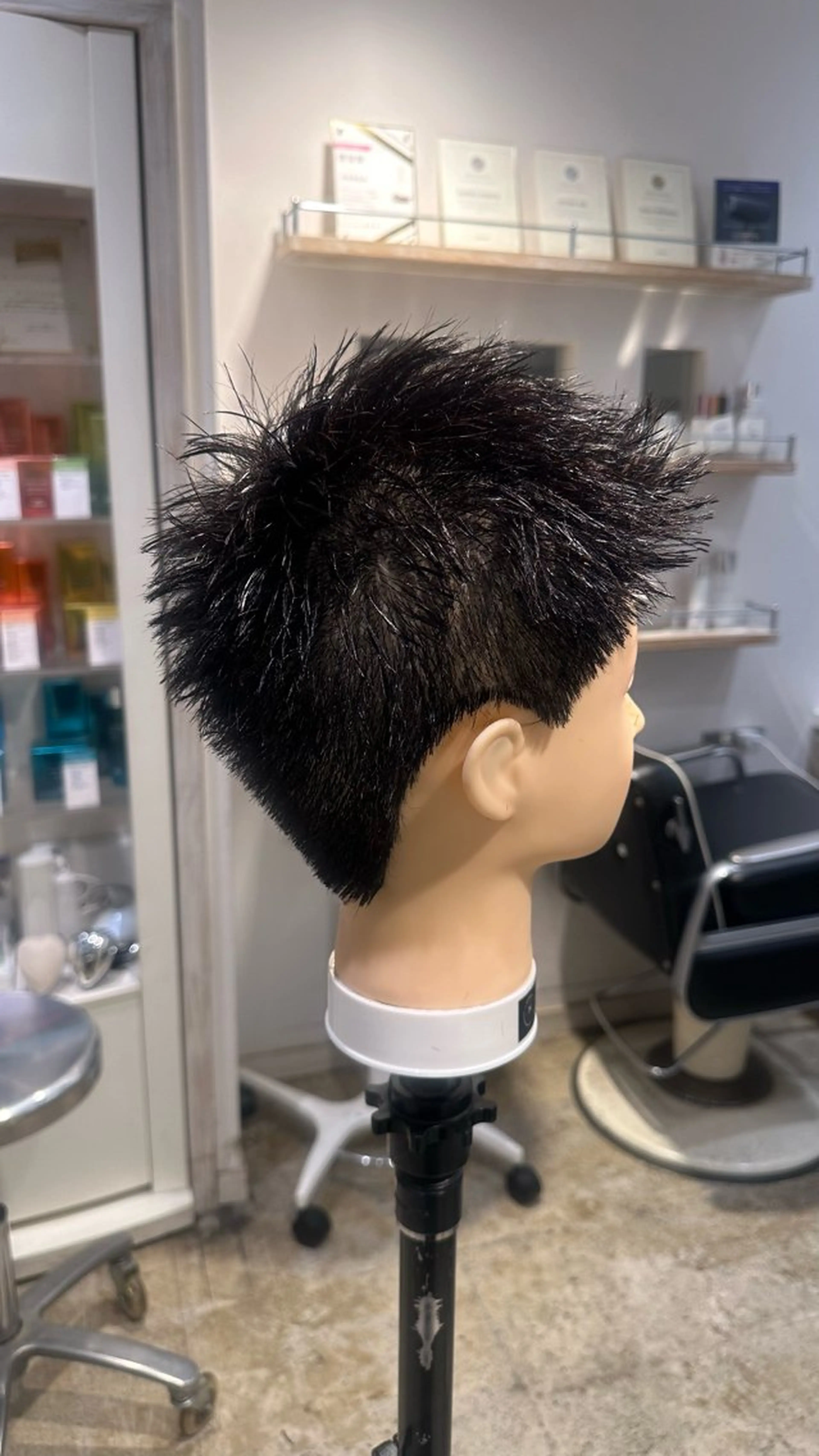 ショート ショートヘア HUMANあすか /レディースカットのヘアスタイル