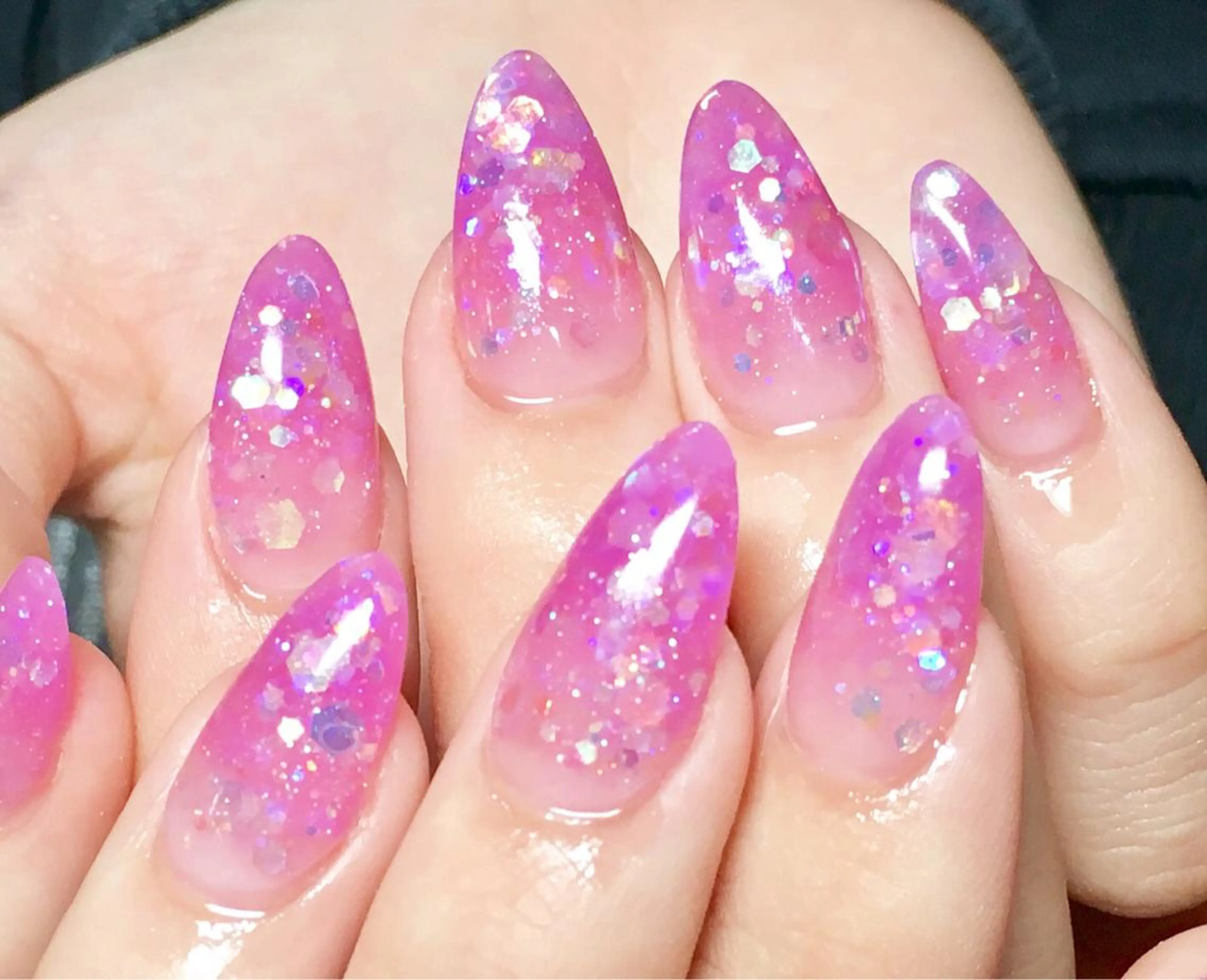 ネイル グラデーション ラメ(グリッター) ラメグラデーション スカルプネイル アクアライズ所属・アクア ライズのネイルデザイン