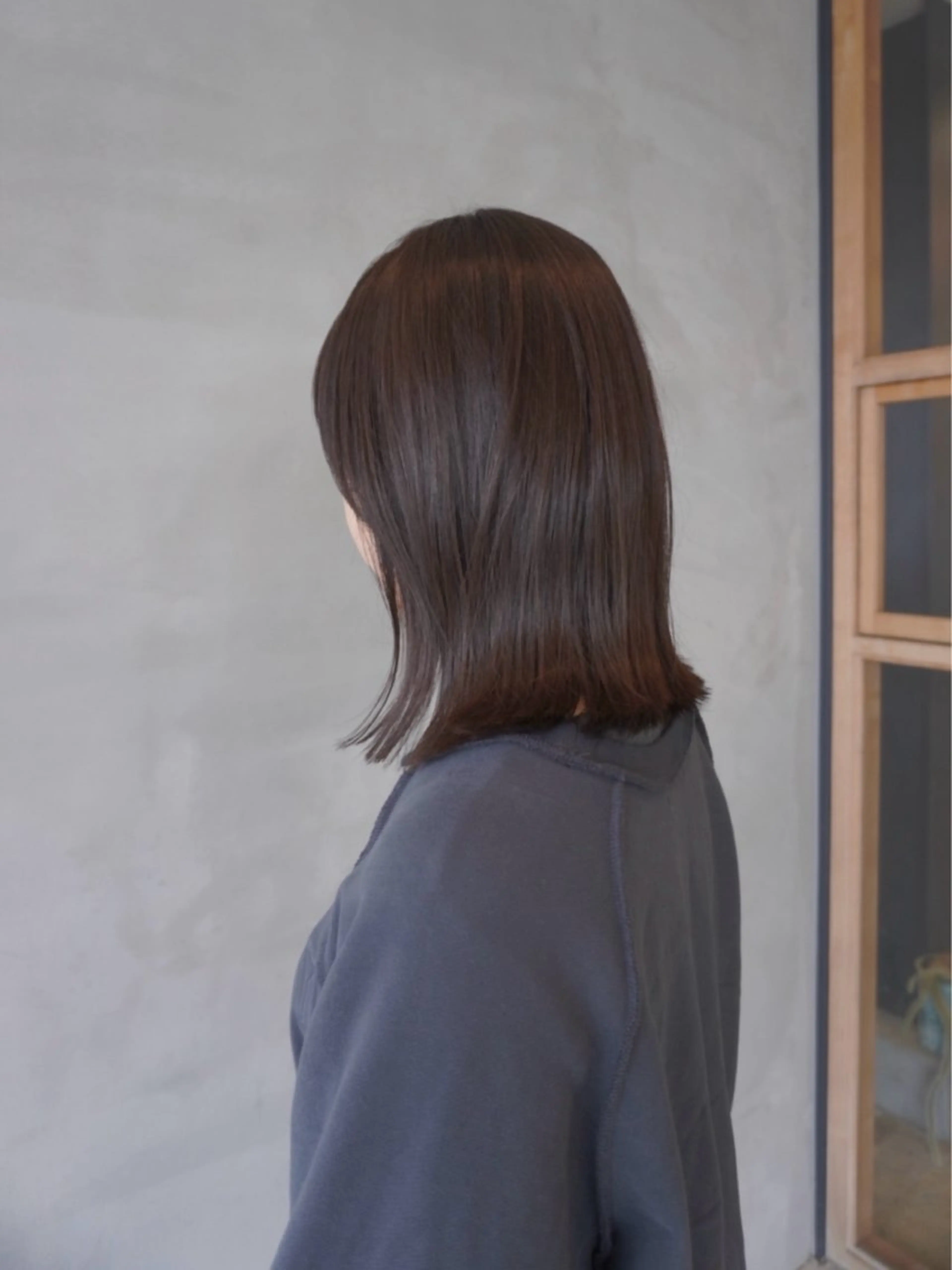 ミディアム カラー カット ヘアカラー トリートメント hale airiのヘアスタイル