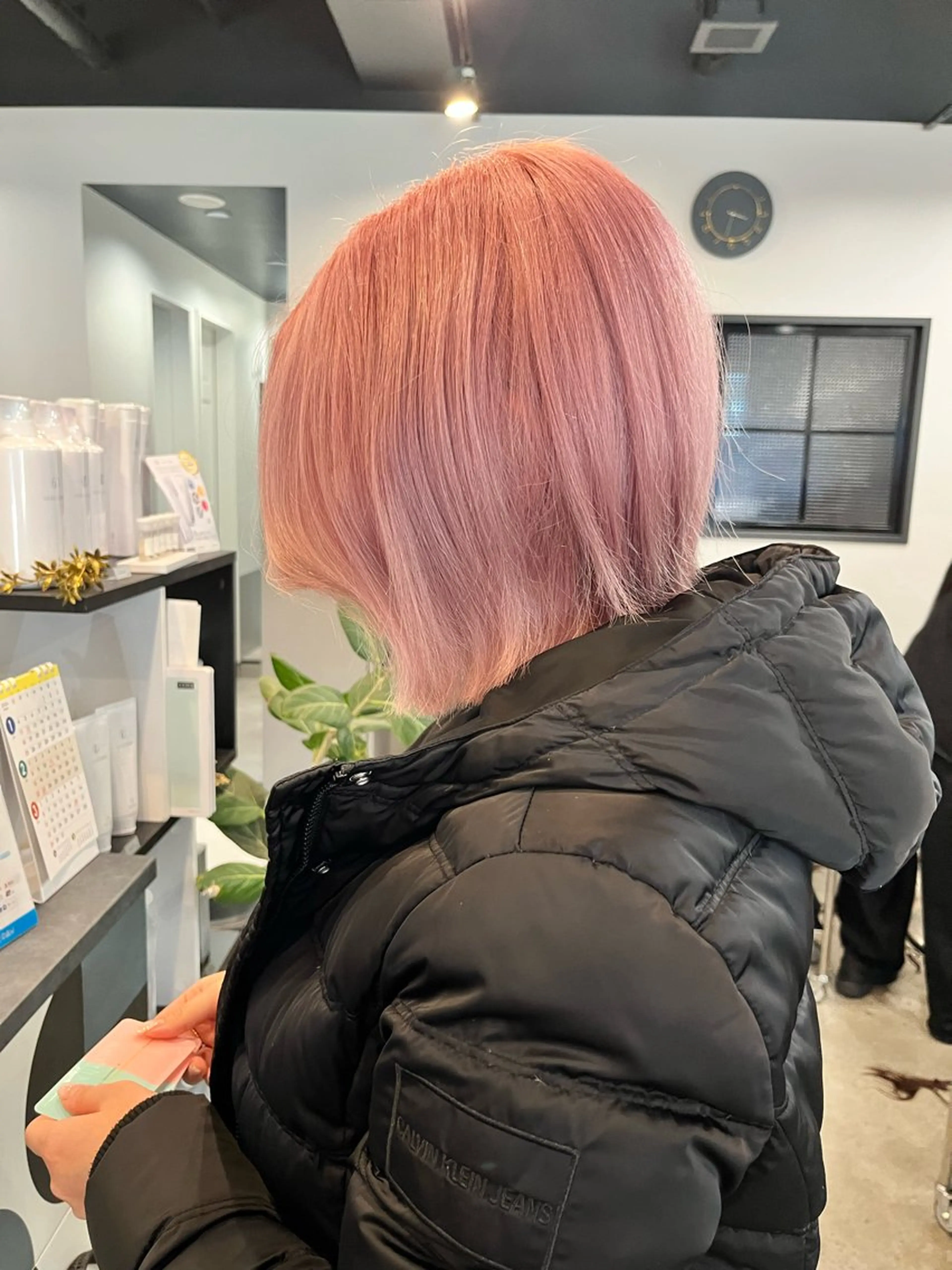 ミディアム カラー ブリーチ ピンクカラー カット ヘアカラー トリートメント dogstar小林諒 パーマ/レイヤーのヘアスタイル