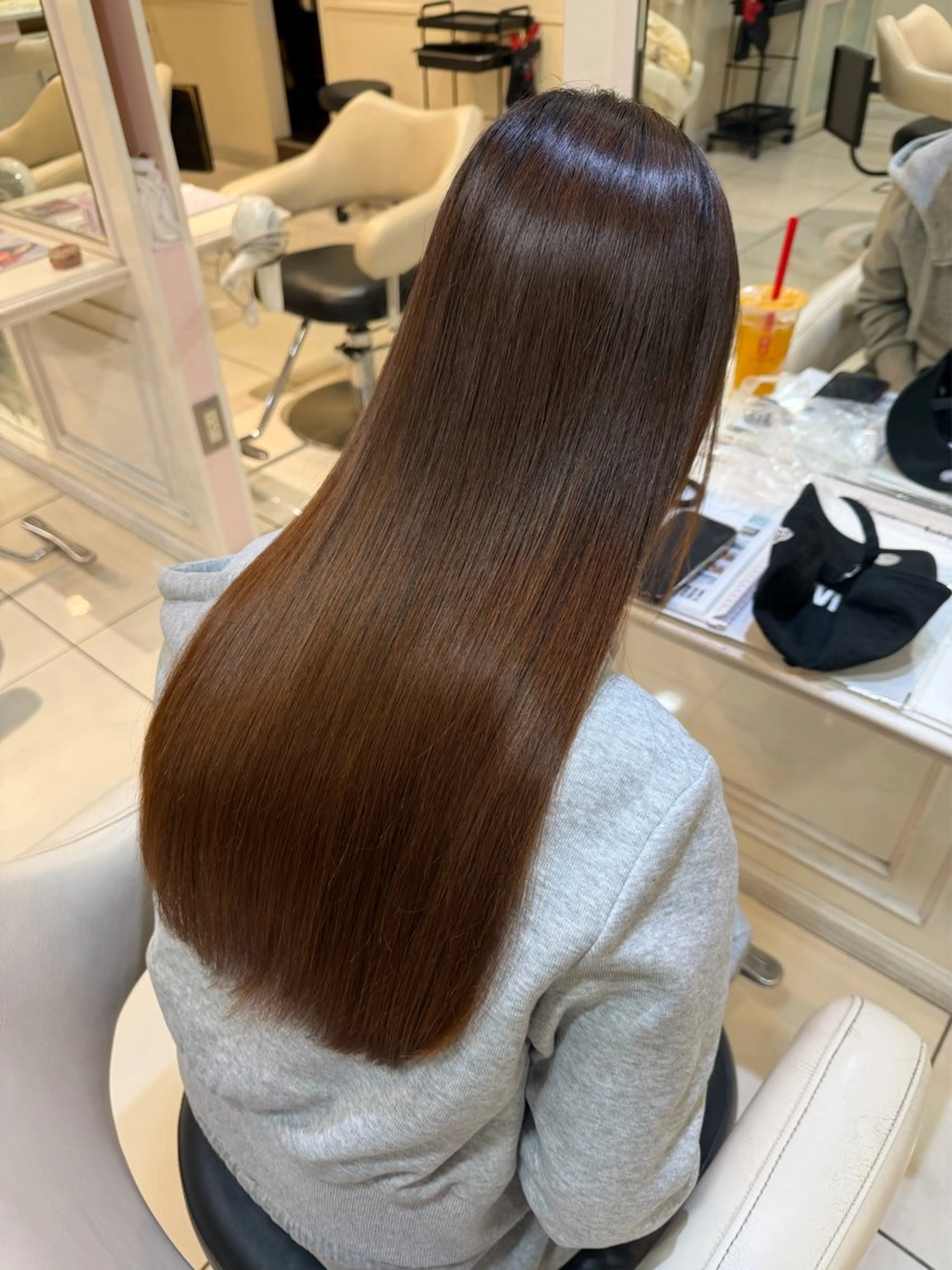 ロング パーマ 縮毛矯正 ツヤ重視 ワンカラー🫧Mioのヘアスタイル