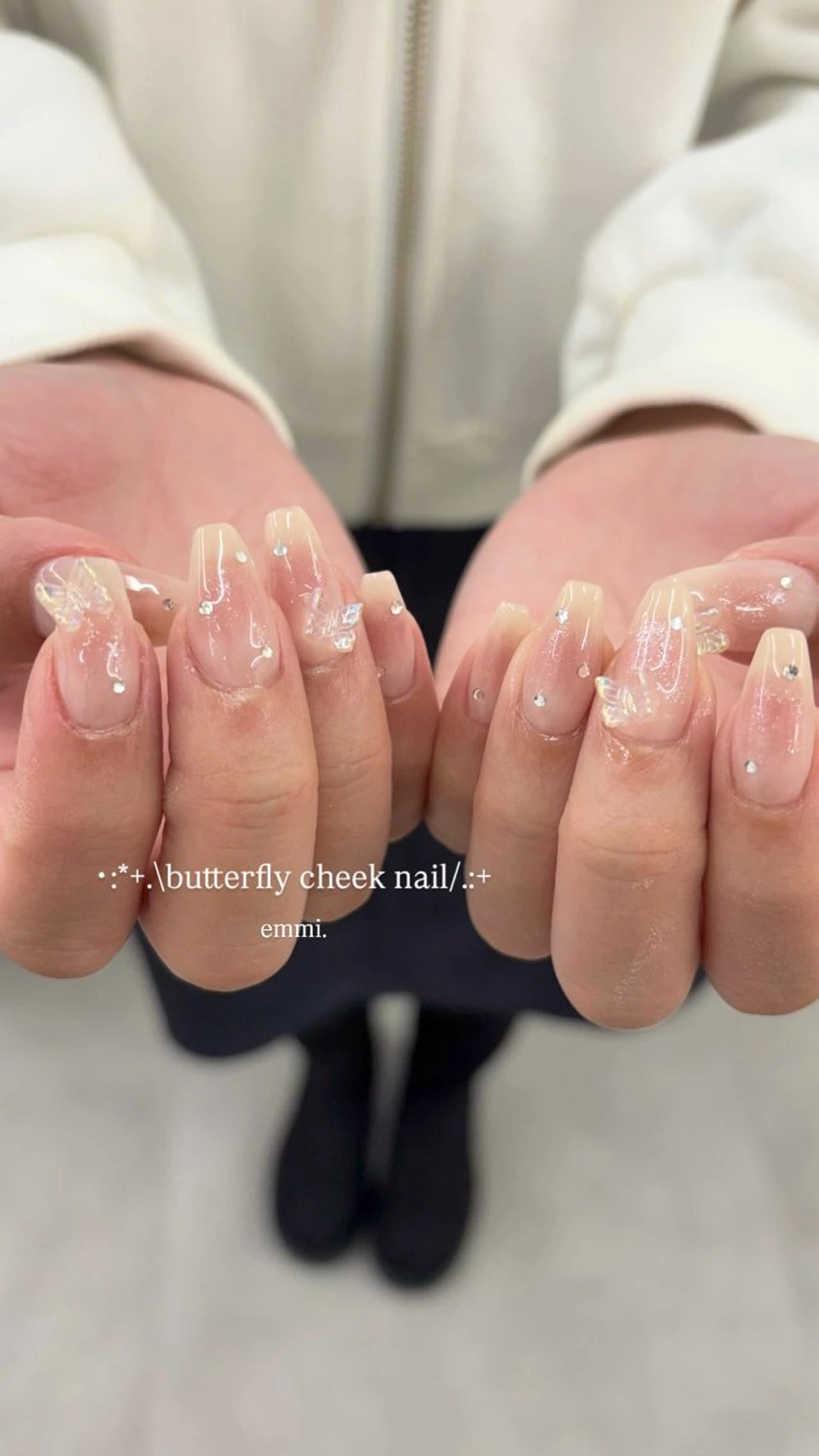 ネイル オーロラネイル emmi nailのネイルデザイン