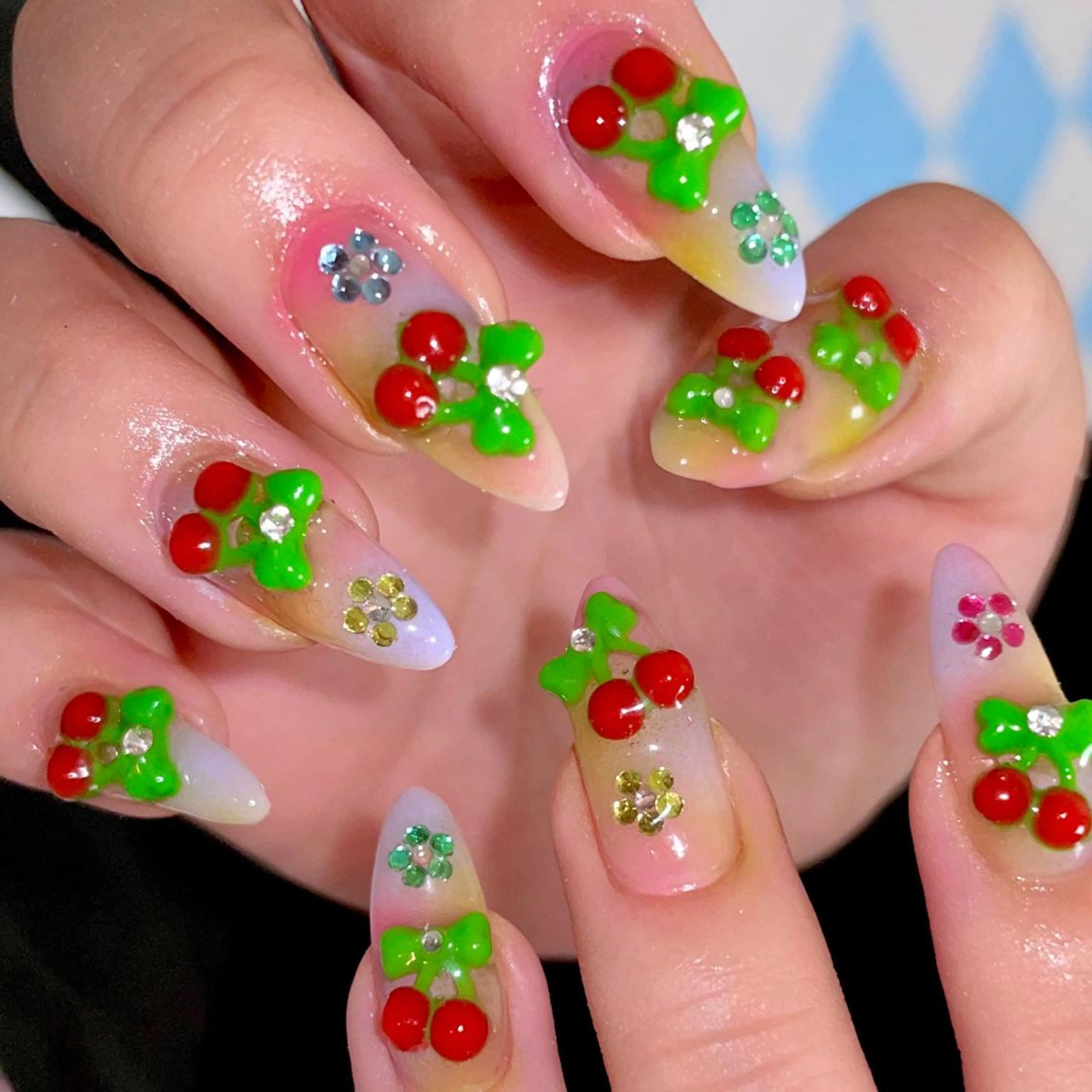 ネイル クリアネイル ハンドネイル ハンドケア MIDORI 個性派/海外ネイルのネイルデザイン