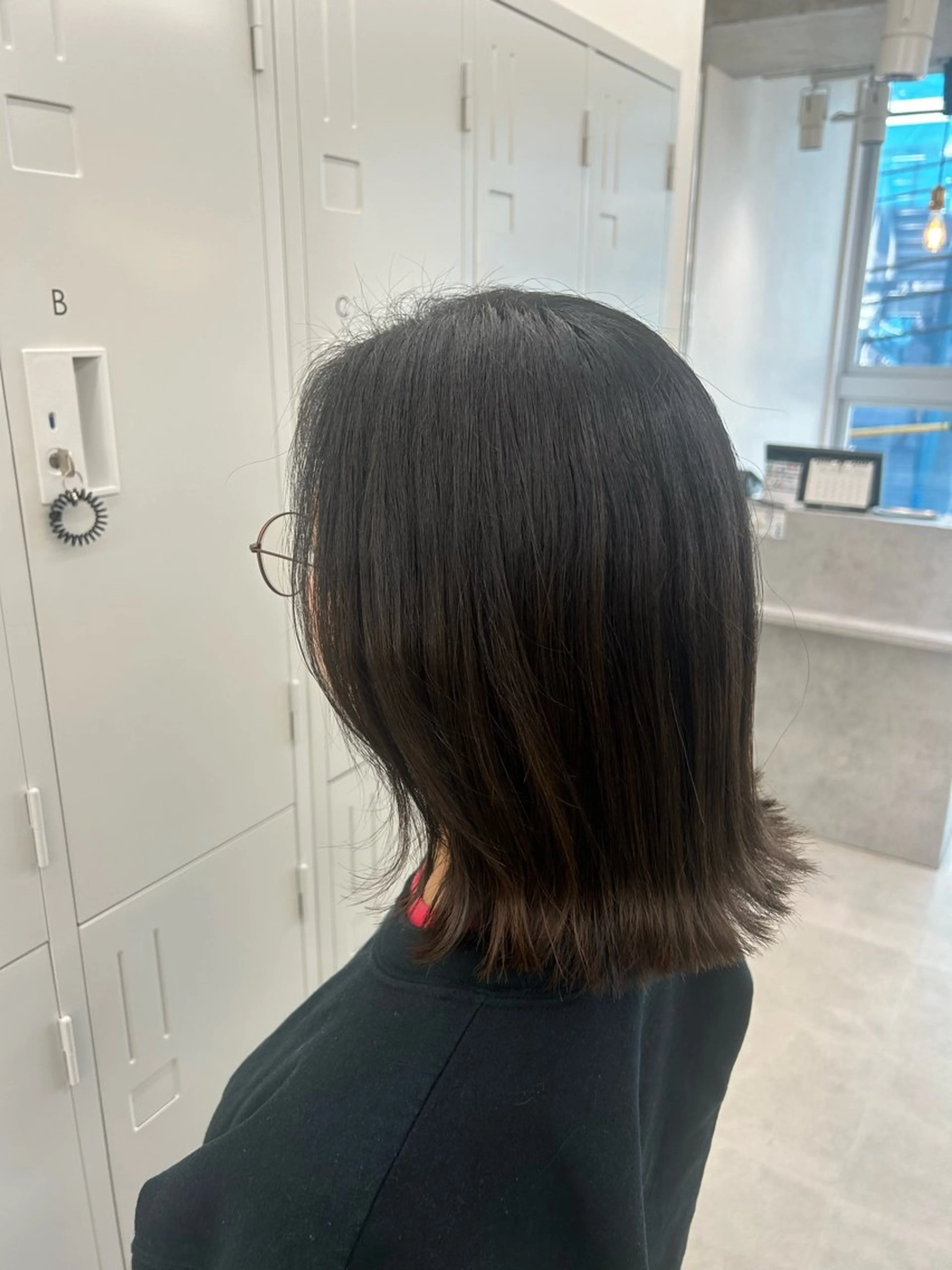 ミディアム カット ルナ/レイヤー /ベージュのヘアスタイル