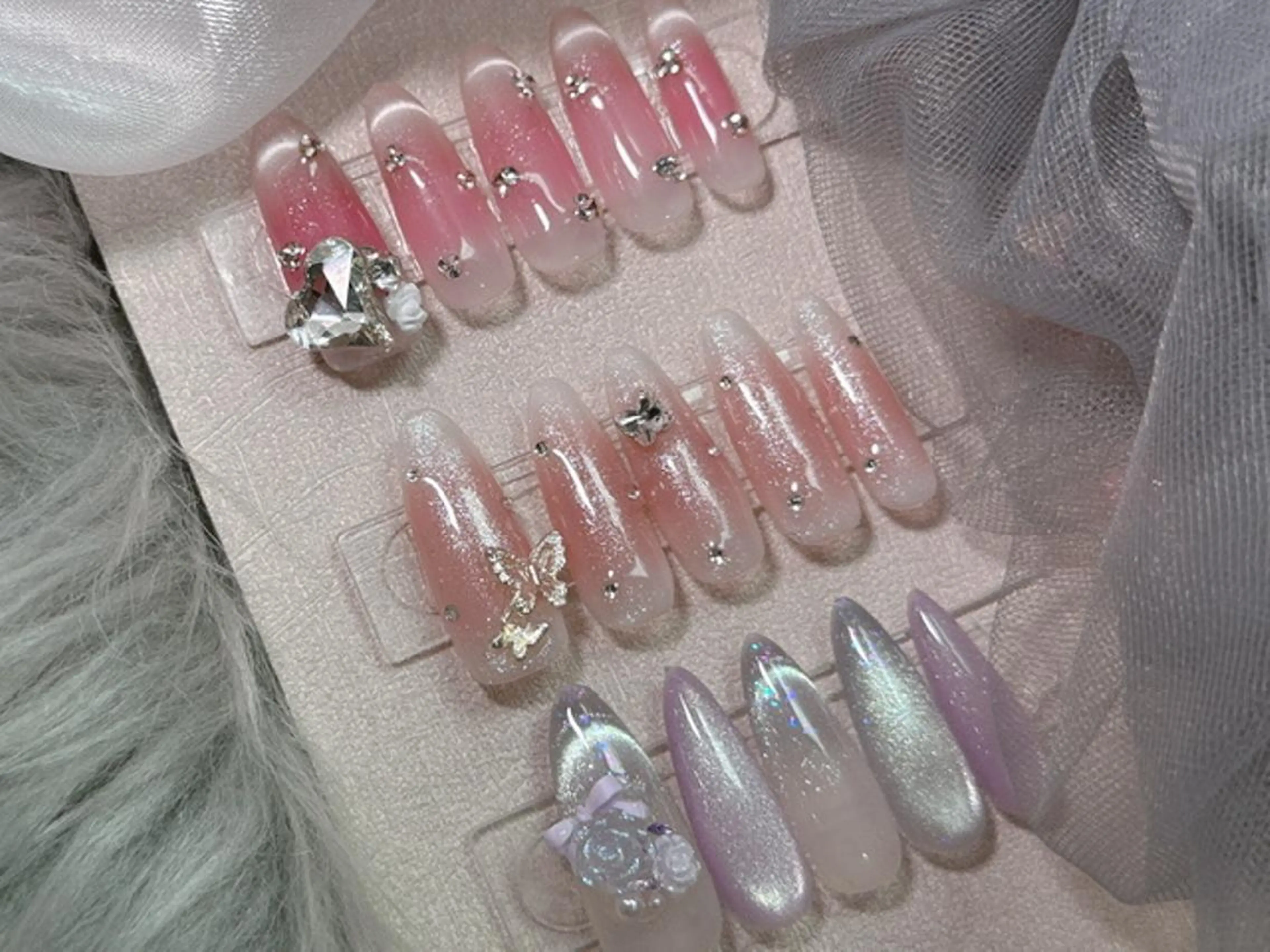 【自爪✨超お得定額🎀】SNS話題作✨キラキラワンホン定額ネイルの写真