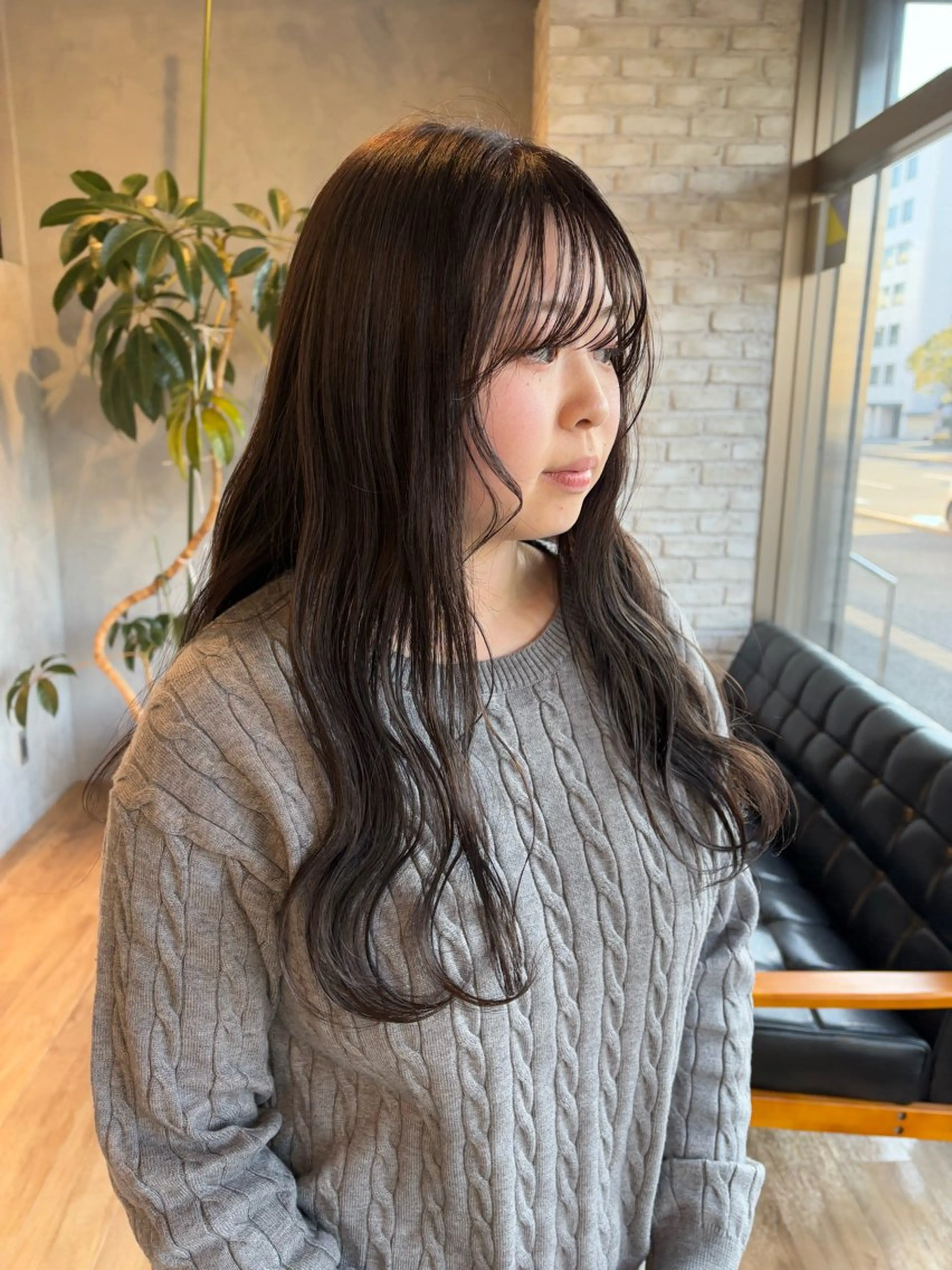 ロング カラー アッシュ 透明感カラー ラベンダーカラー ラベンダーアッシュ 迫 裕美のヘアスタイル