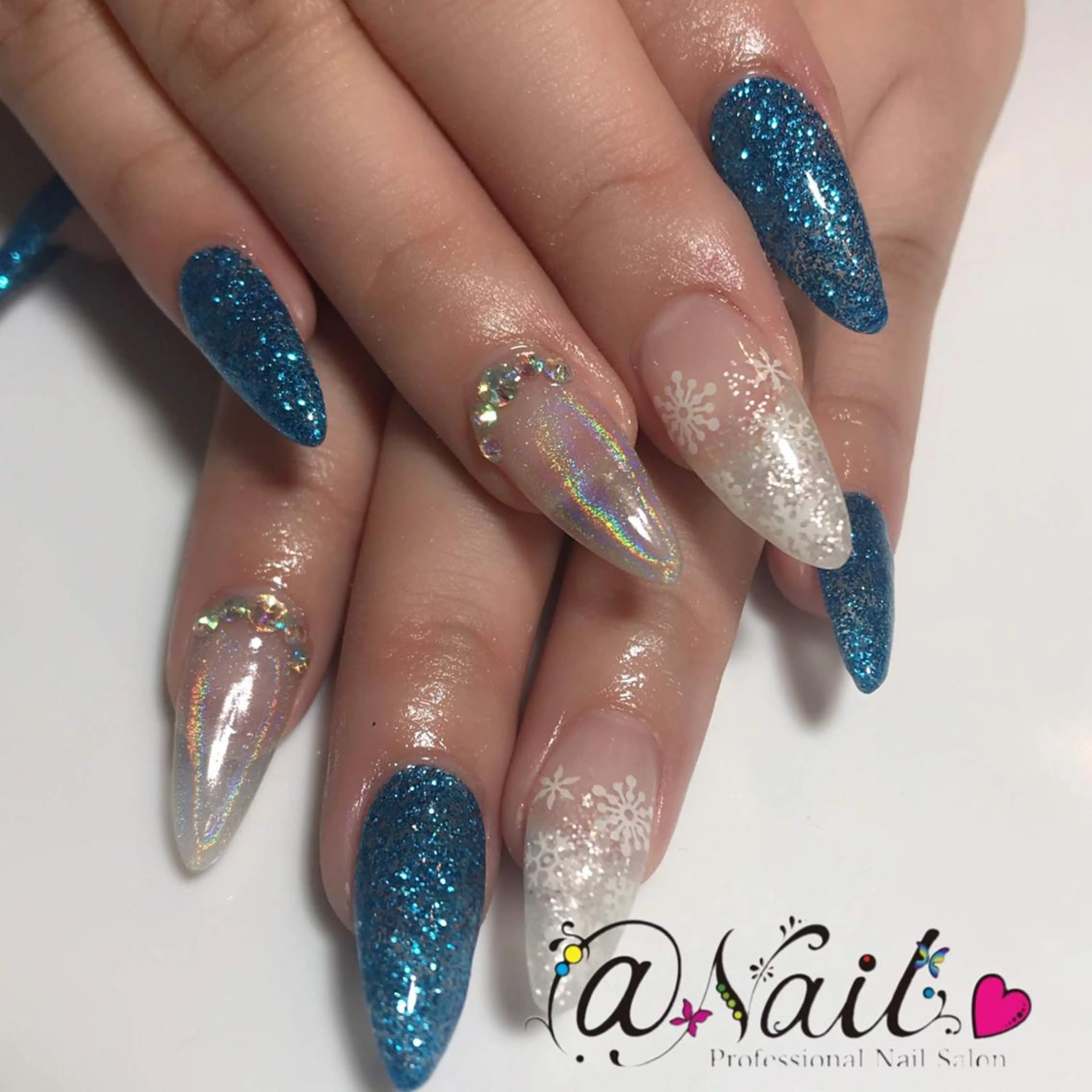 ネイル 小尾 栞のネイルデザイン