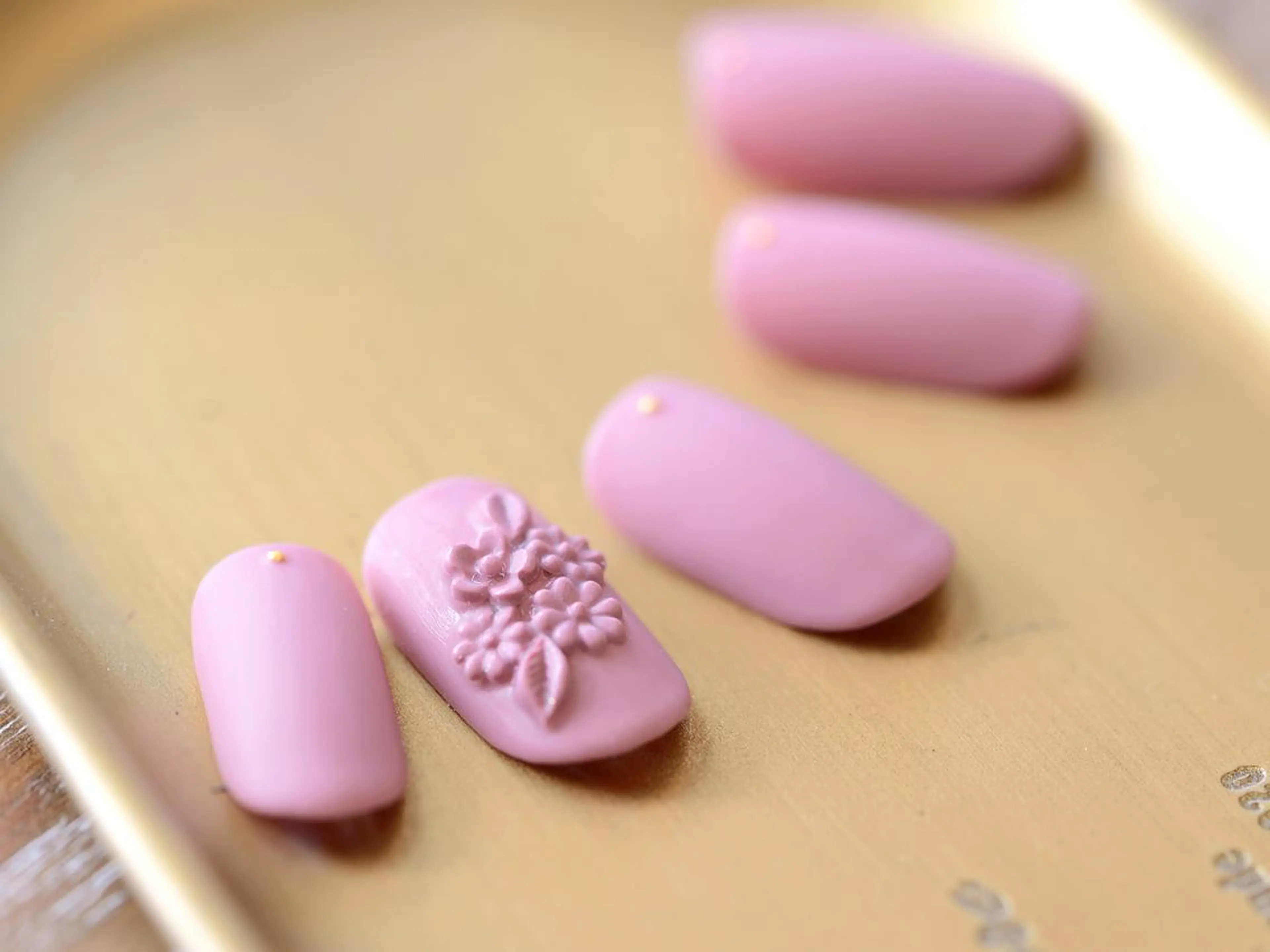 ネイル risol. NAILのネイルデザイン