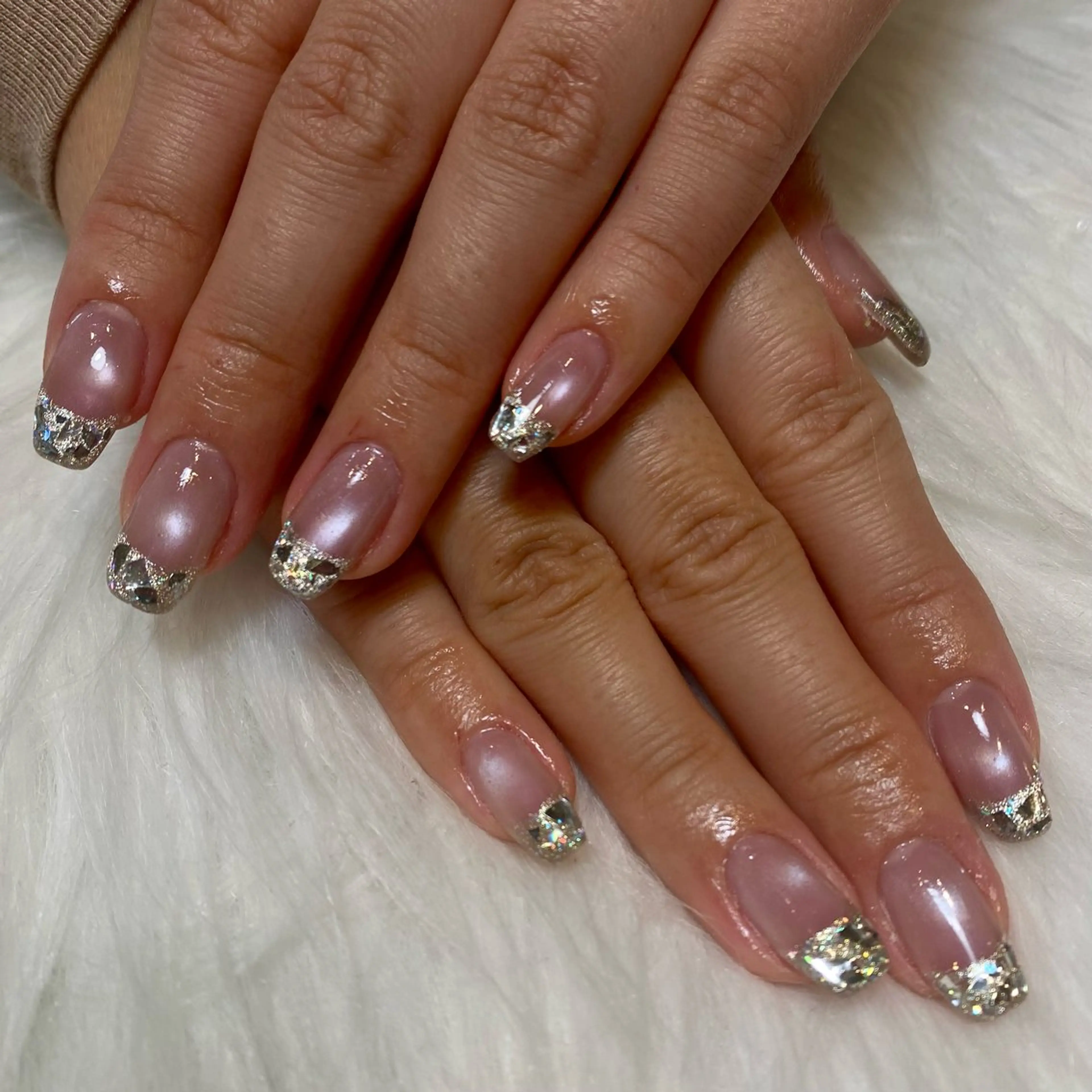 ネイル フレンチネイル ガラスフレンチ ハンドネイル FREEME 🌼アビのネイルデザイン