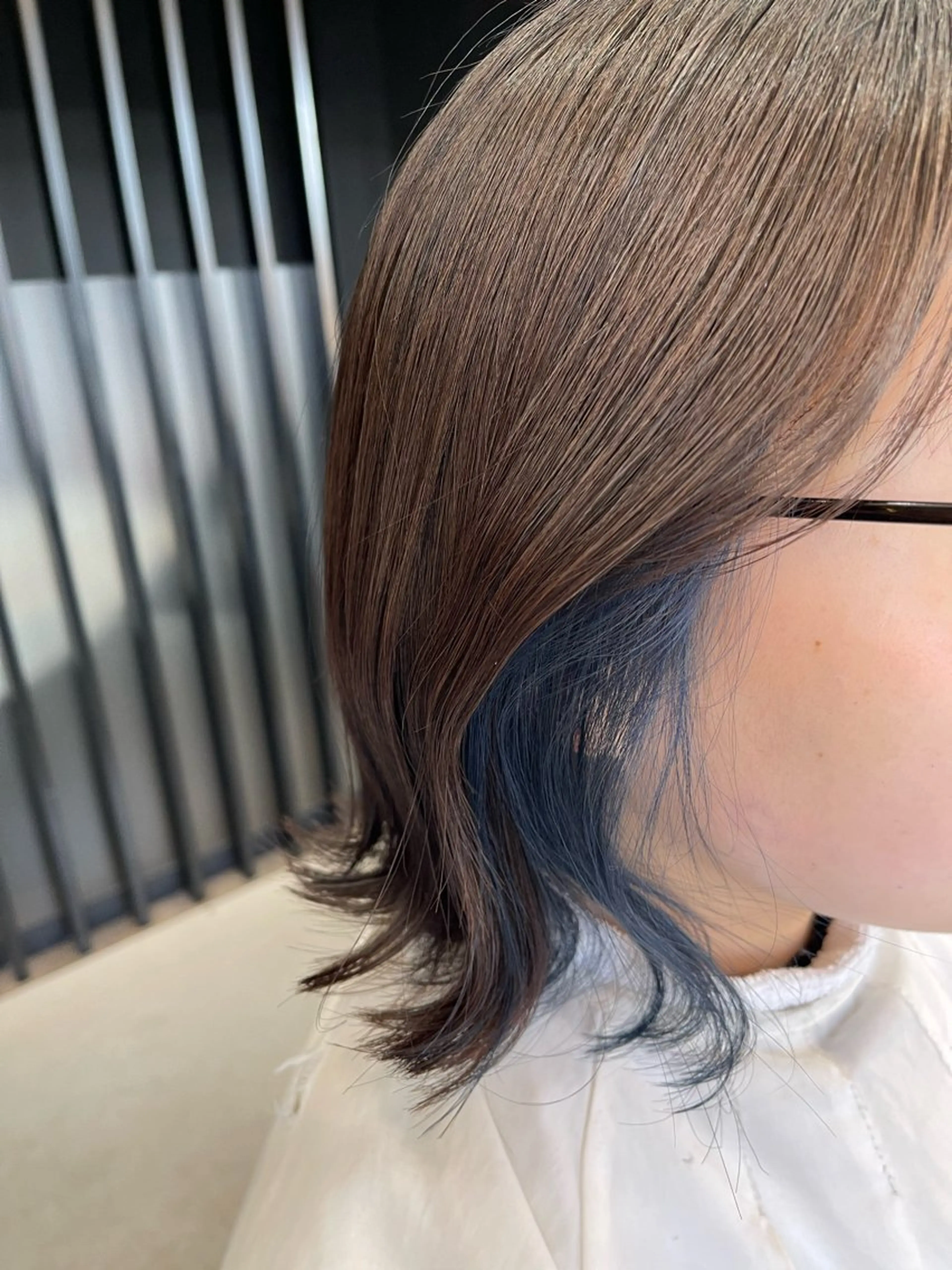 【🌈ポイントオシャレ🌈】イヤリングカラー(ブリーチ)➕全体カラー➕髪質改善トリートメント《土日➕500円》の写真