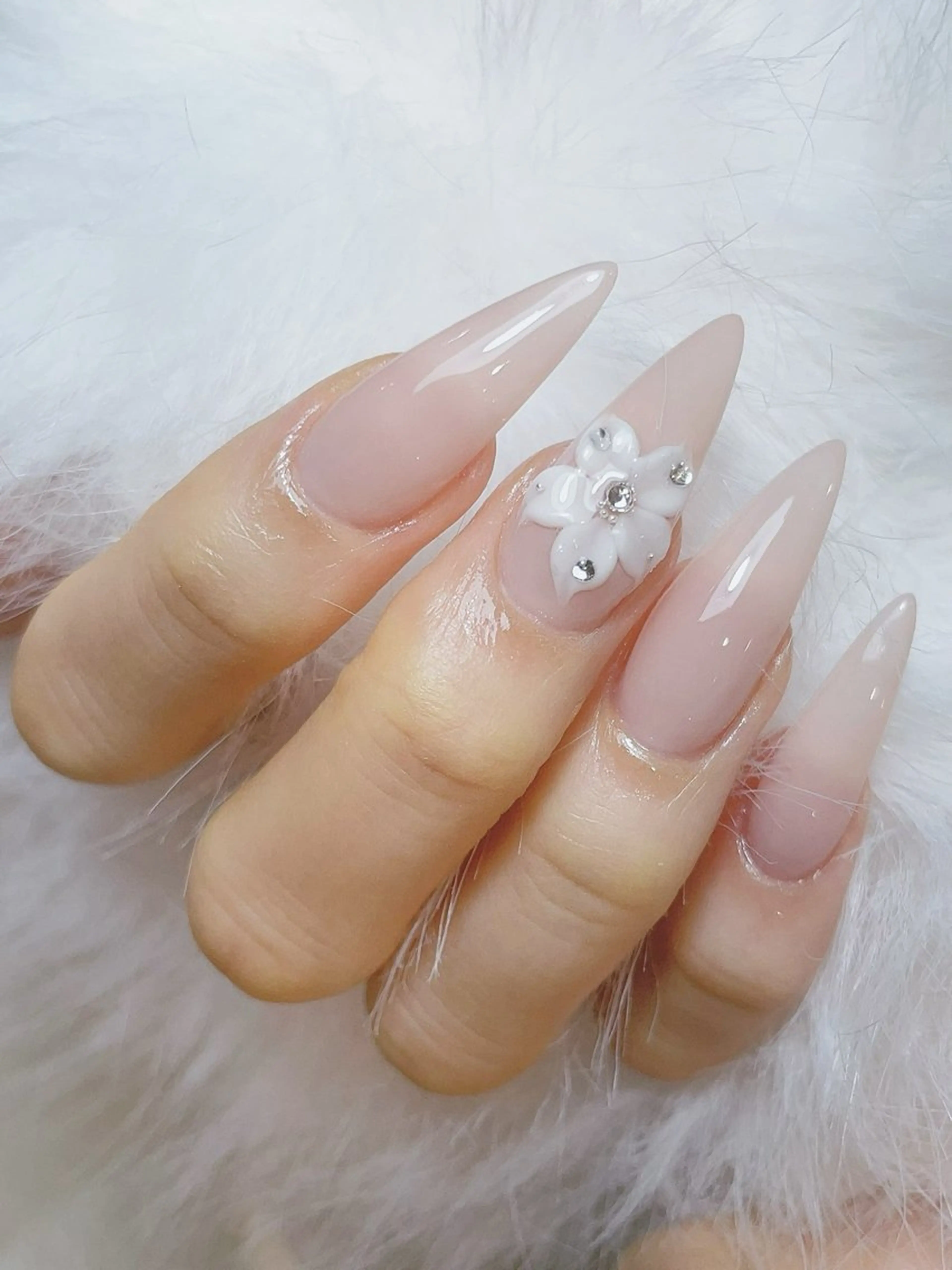 ネイル ハンドネイル ハンドケア AKI AKIのネイルデザイン