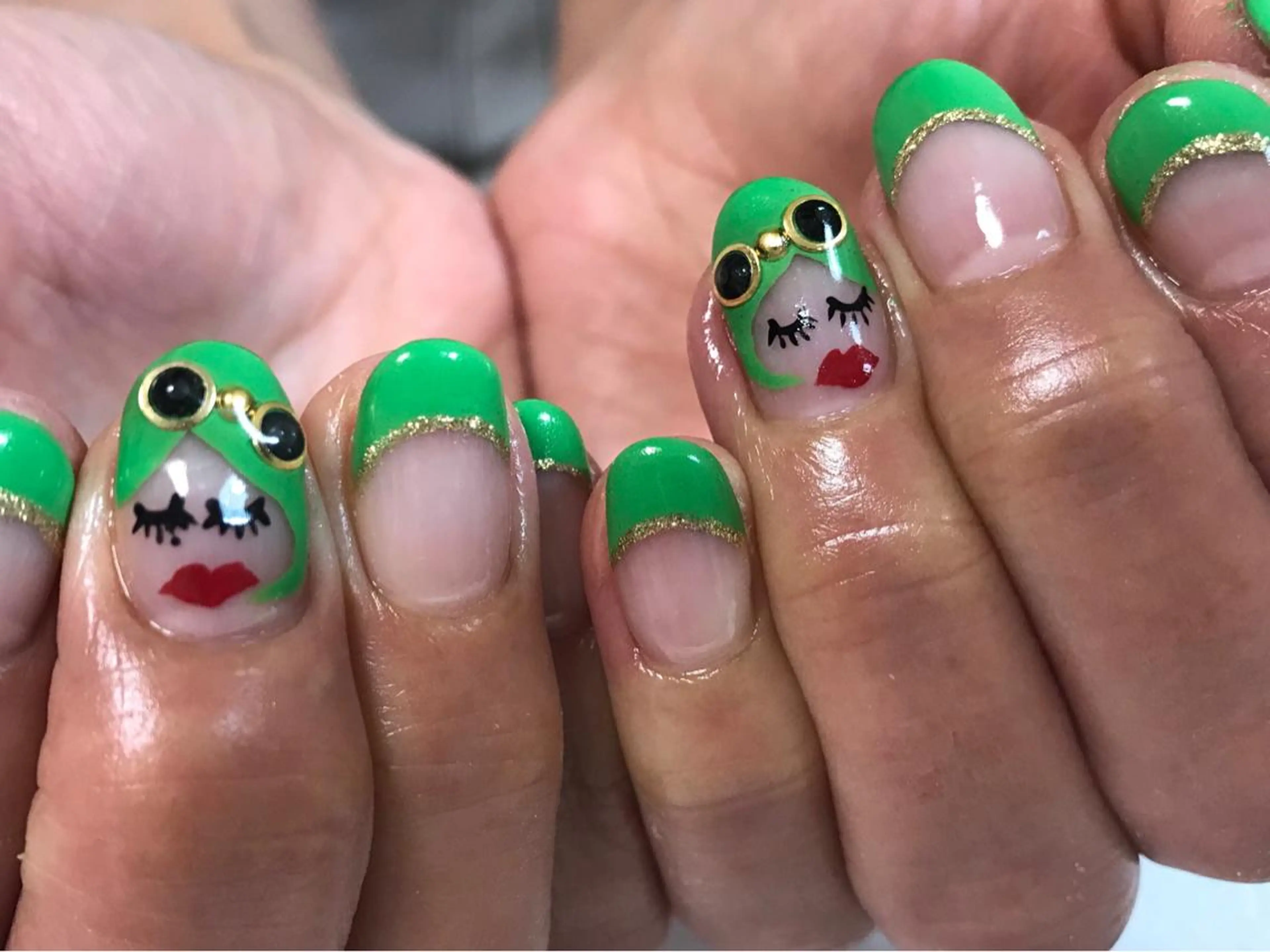 ミディアム nailアクイール morishitaのネイルデザイン