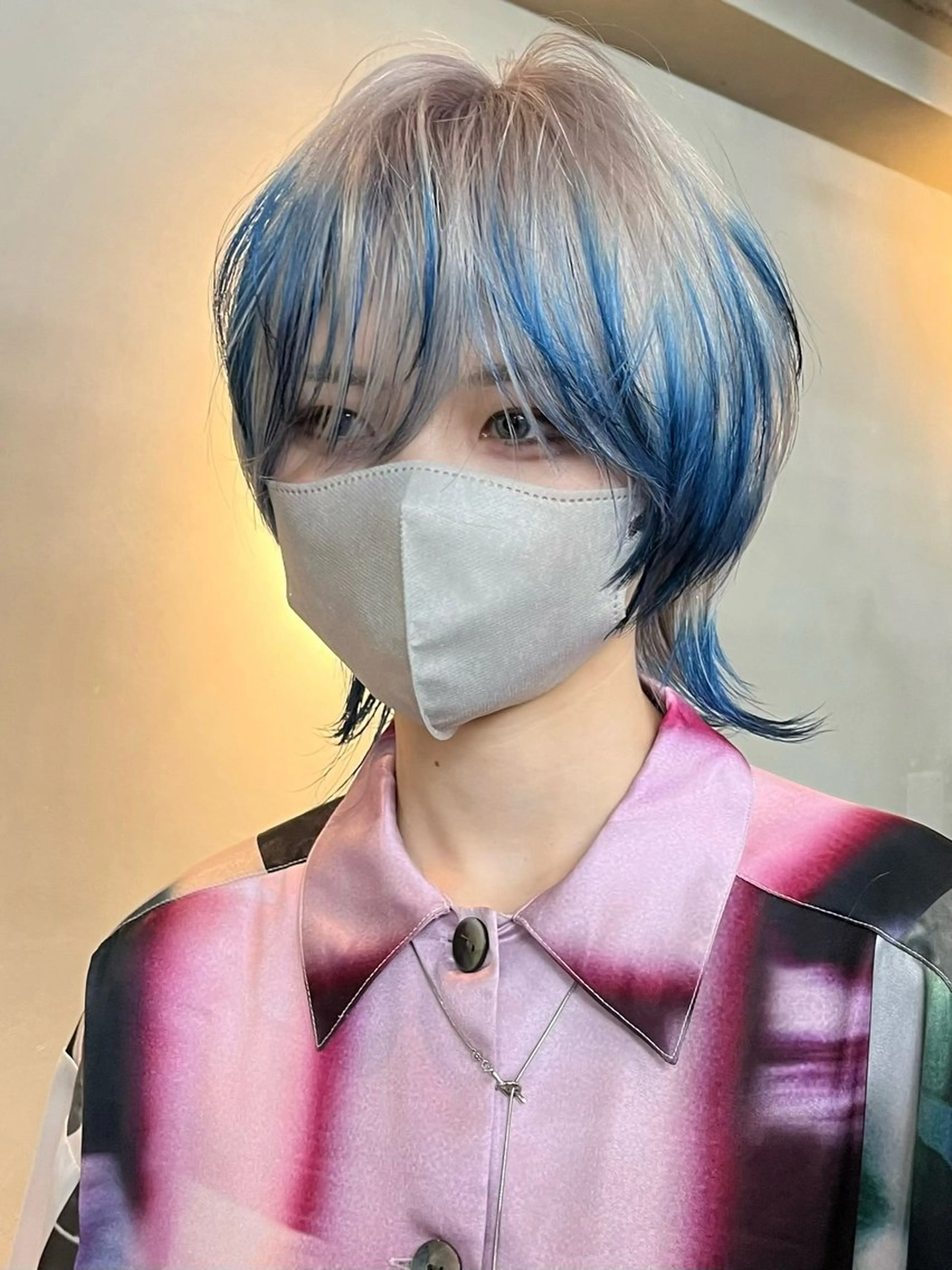 ミディアム カラー ヘアカラー レイヤー/ハイトーン 🧬ituku🧬のヘアスタイル