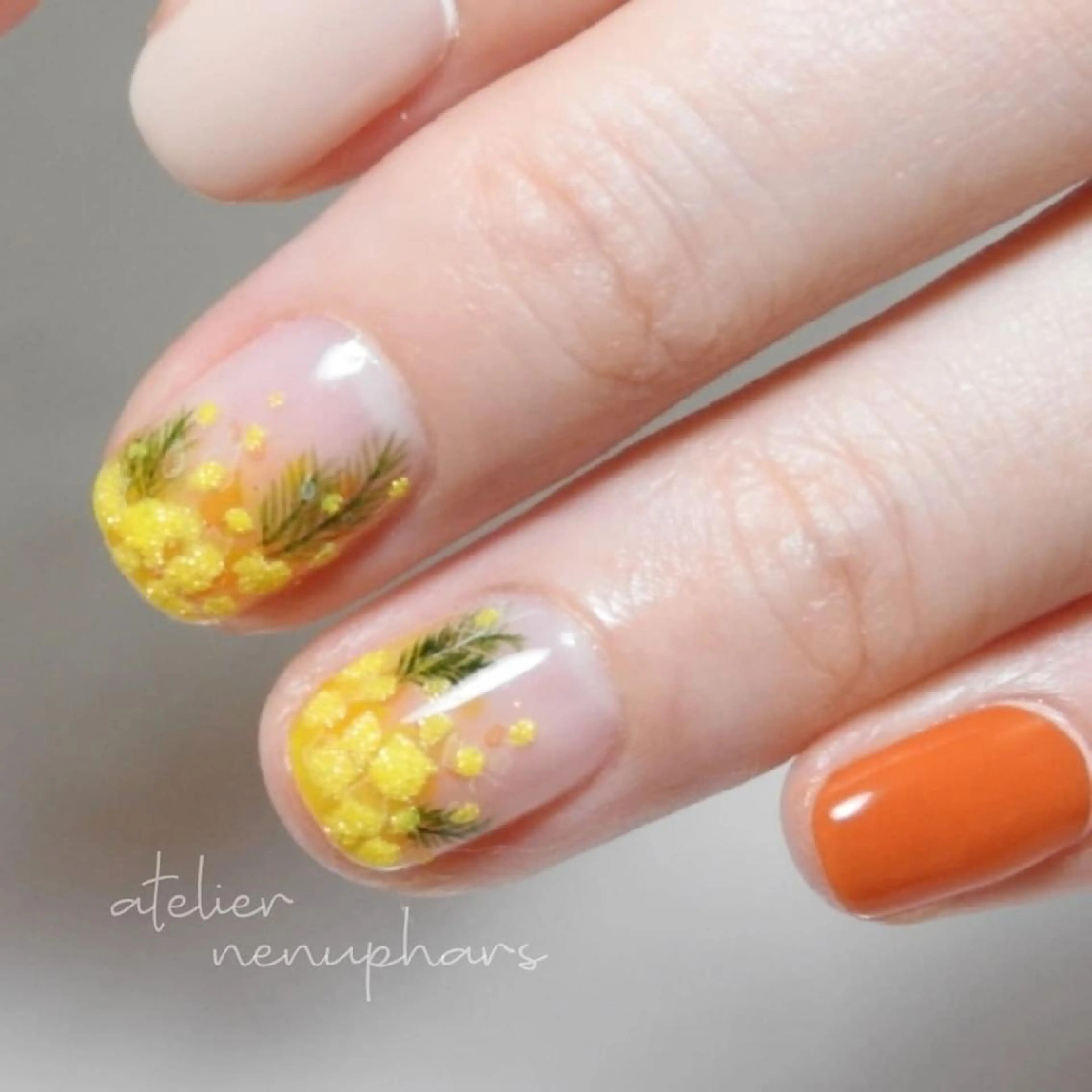 ネイル 春ネイル 黄色 nénuphar misaのネイルデザイン