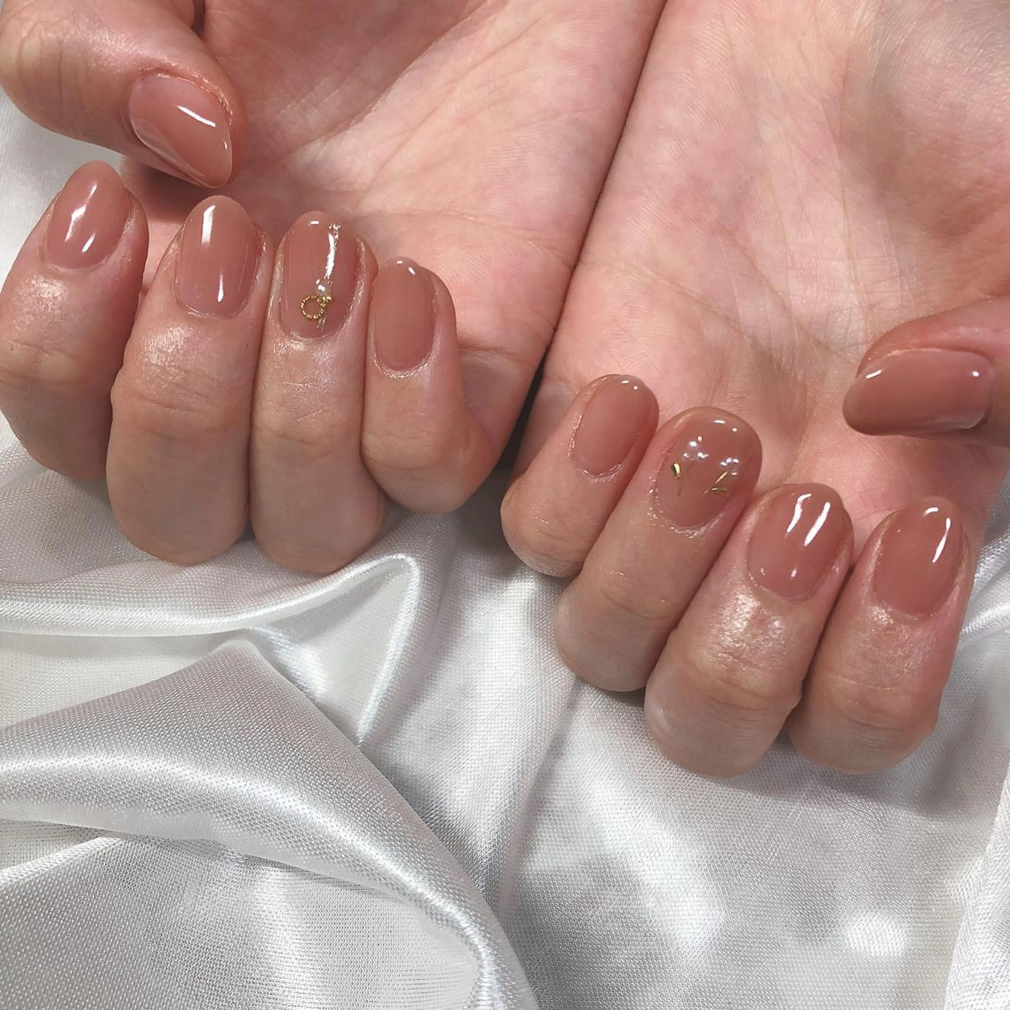 ネイル ハンドネイル 西岡 杏のネイルデザイン