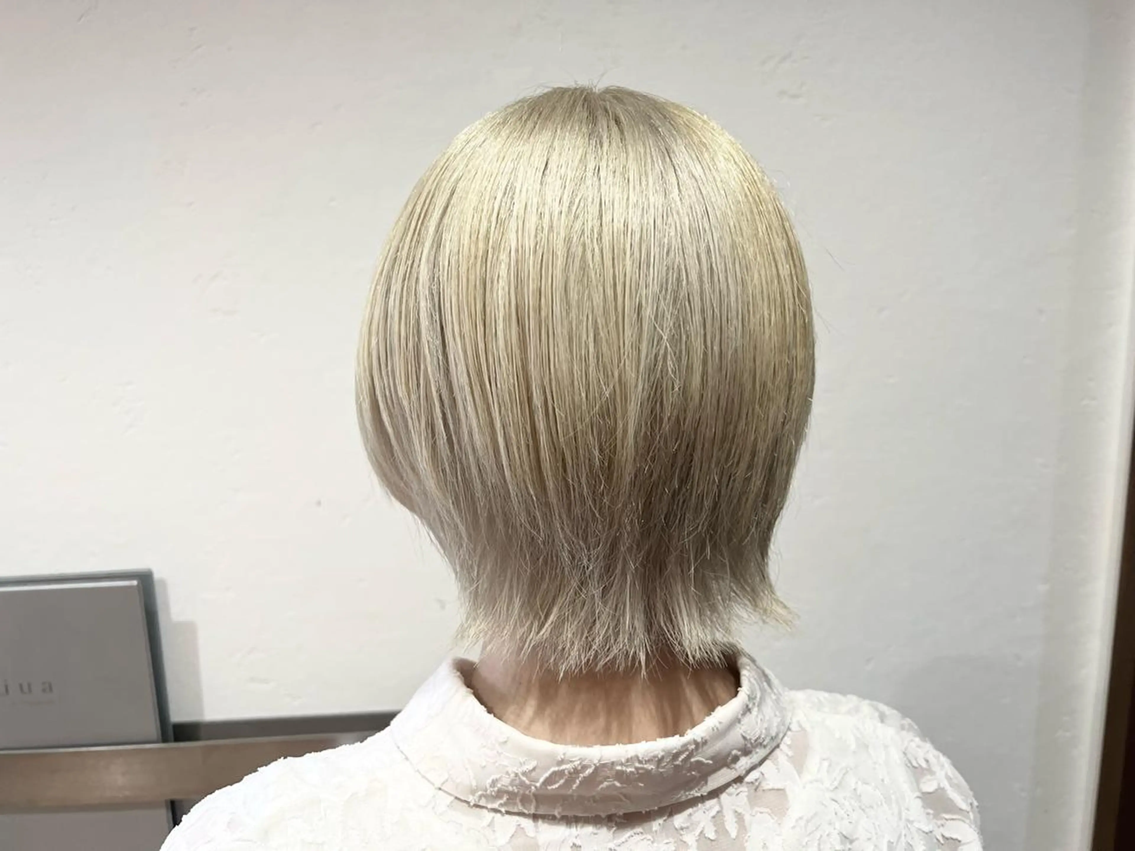 ショート カラー 蓮見  友里のヘアスタイル