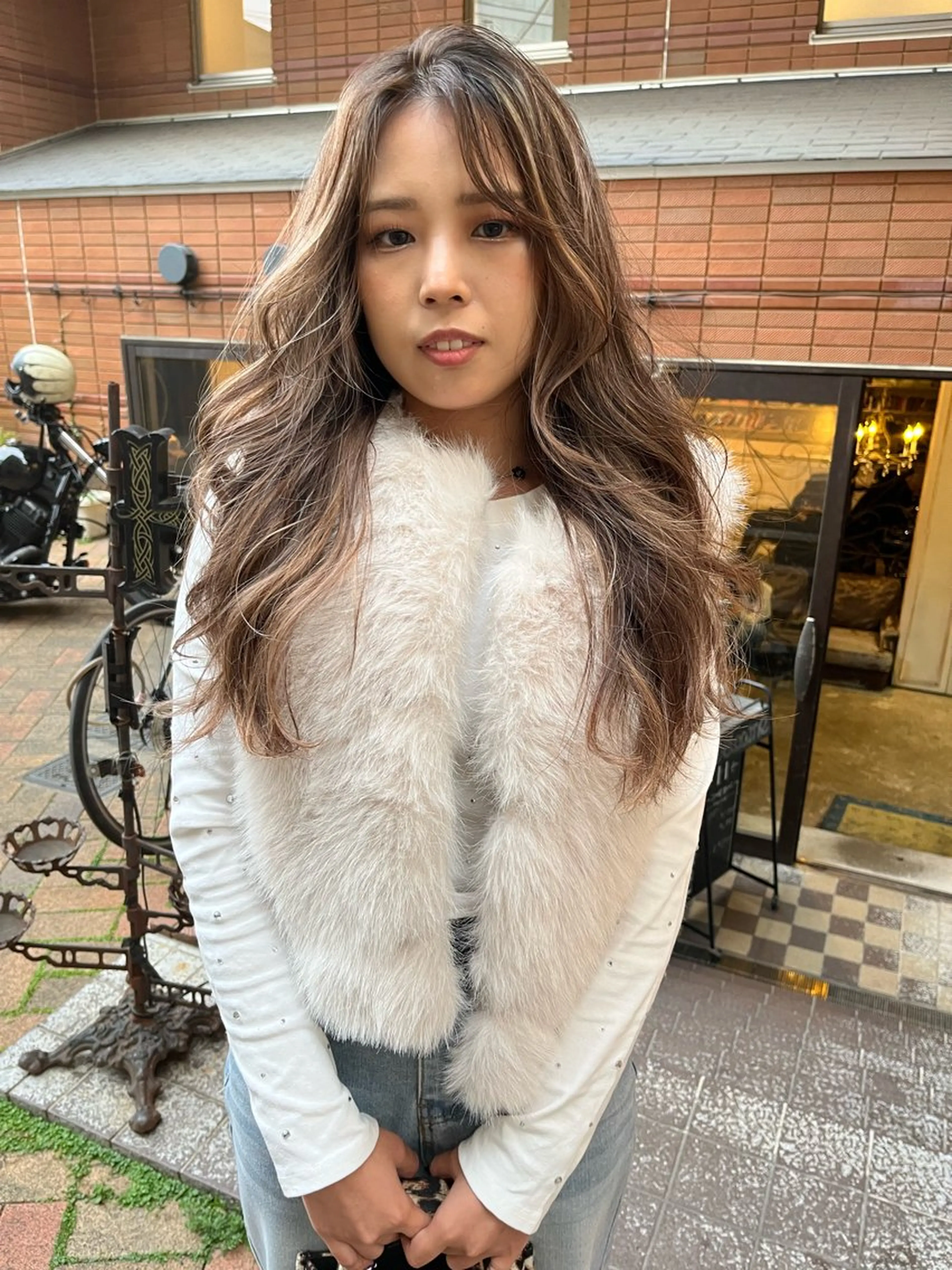 ロング カラー ヘアアレンジ ヘアカラー トリートメント ヘアセット ハイトーン/美髪矯正 🍃大江拓実のヘアスタイル