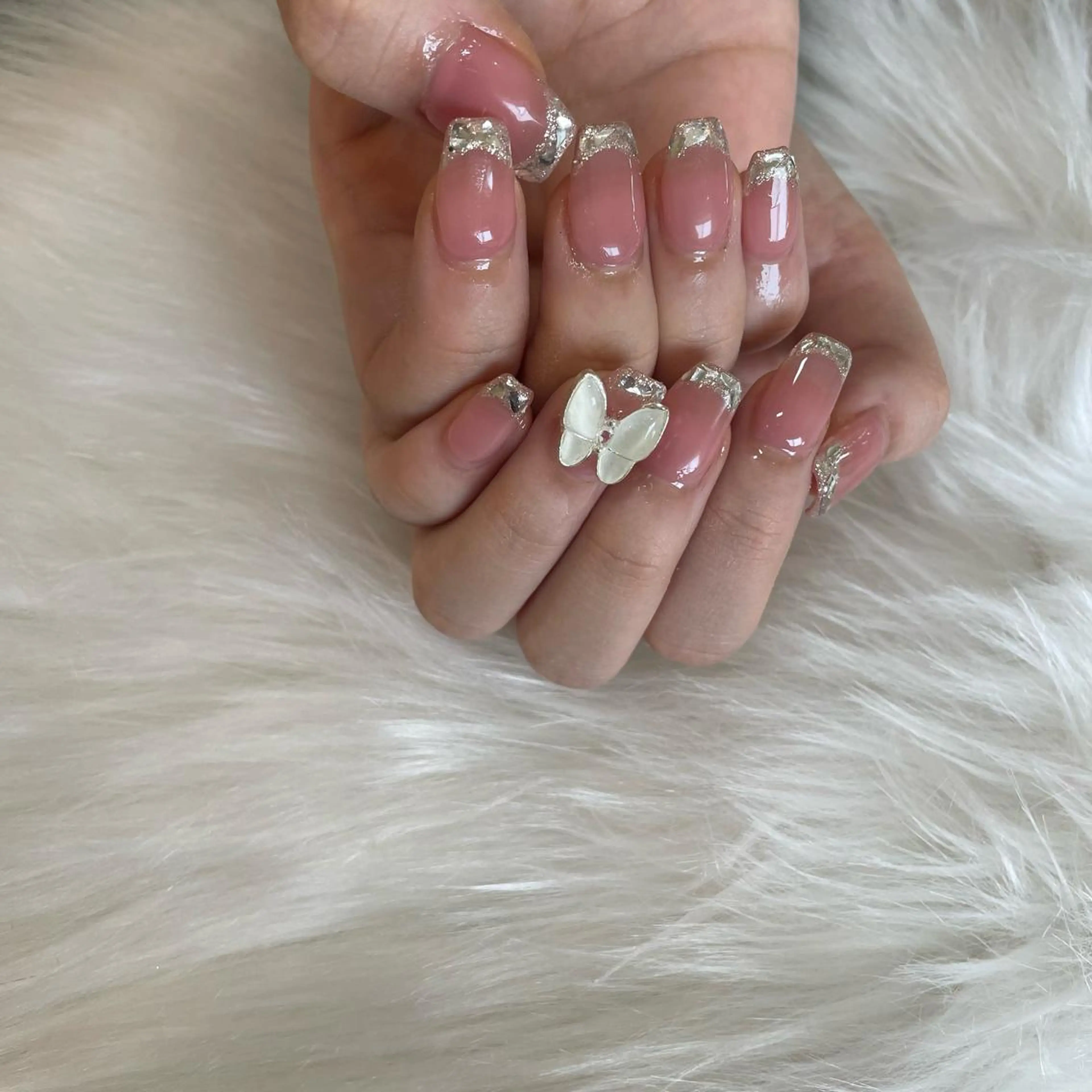 ネイル フレンチネイル ガラスフレンチ Nail Salon Gummi.のネイルデザイン