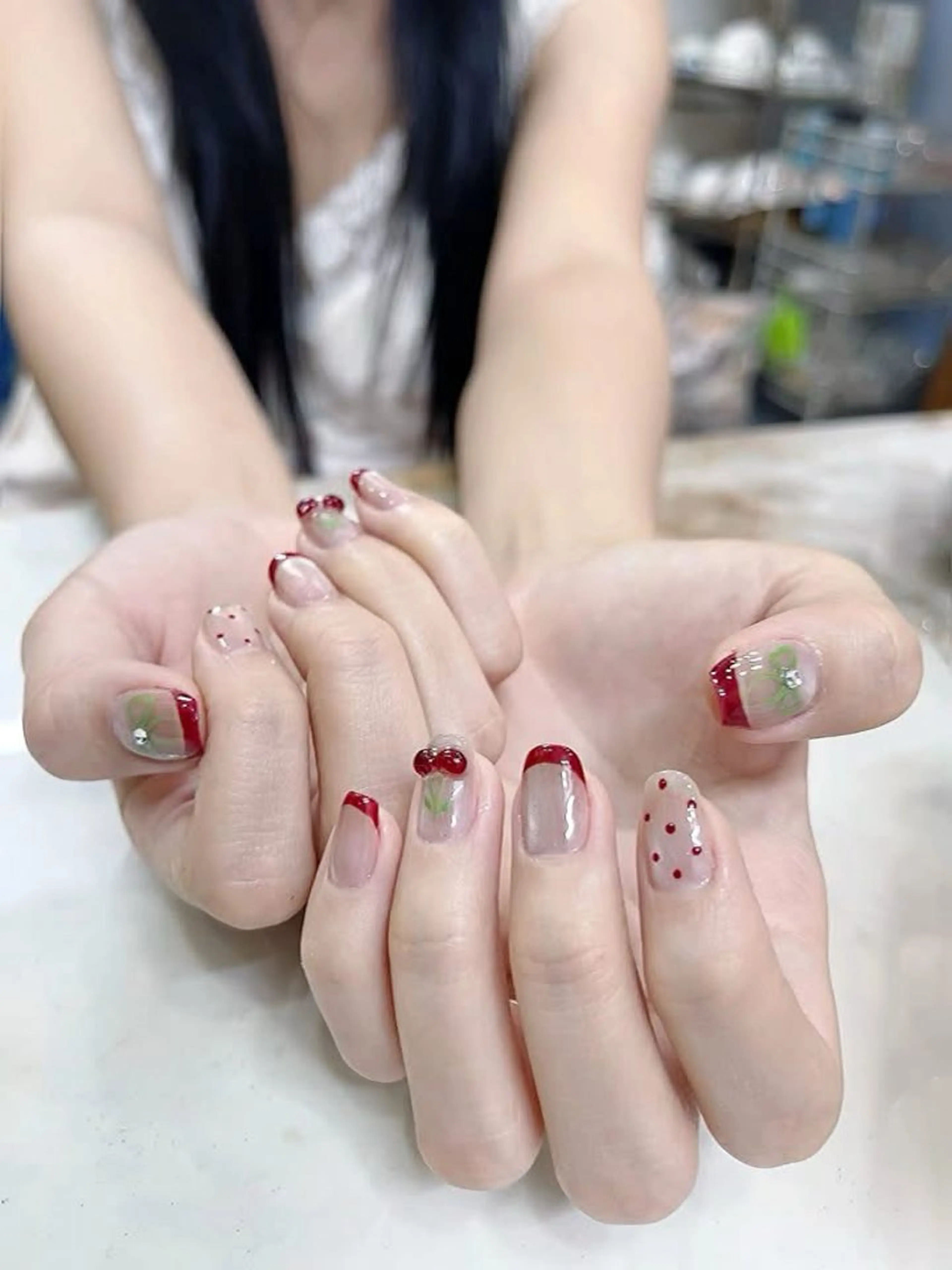 ネイル ハンドネイル T. Leeのネイルデザイン