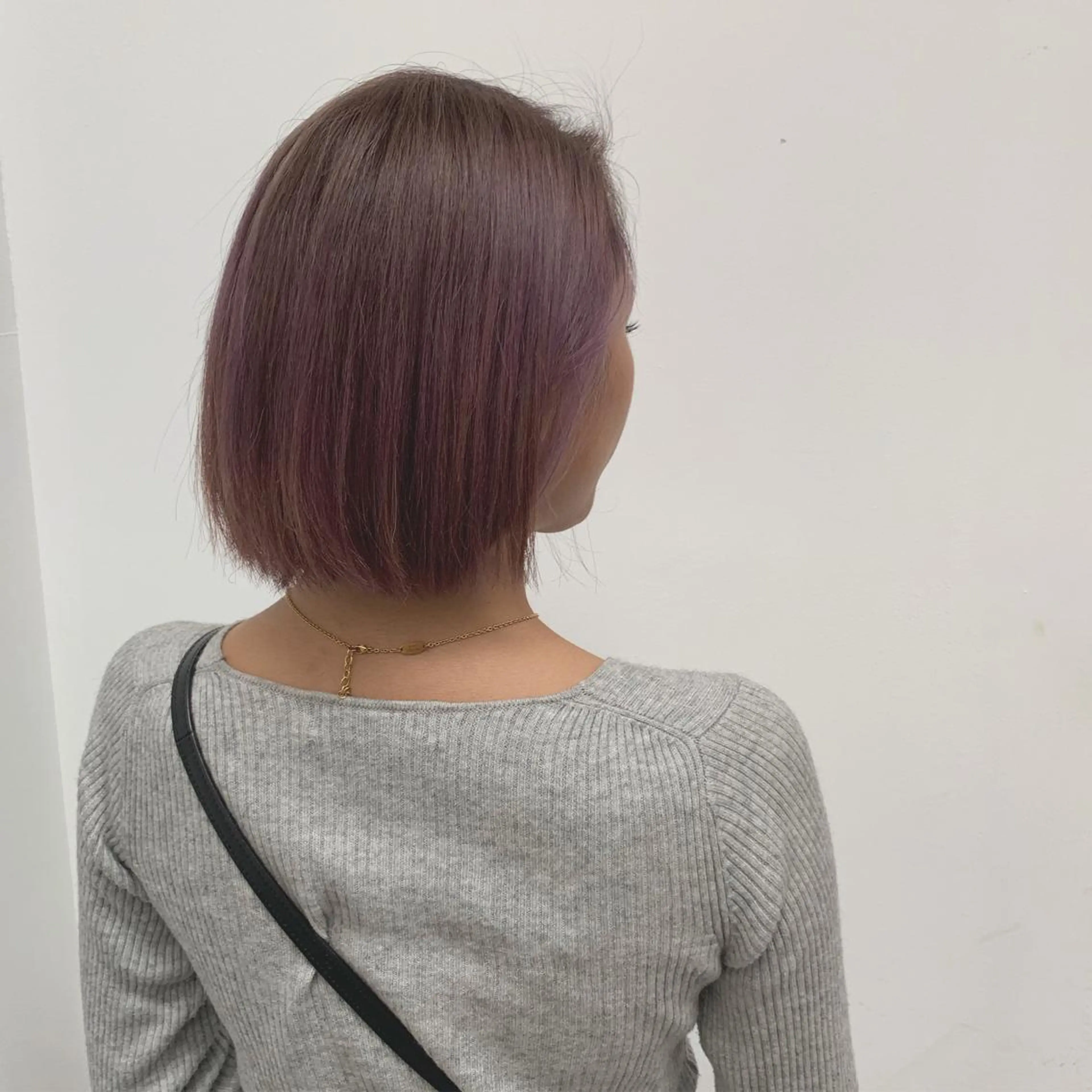 ショート カラー ブリーチ パープルカラー ボブ ヘアカラー トリートメント インナーカラー/天神 ブリーチ/吉田のヘアスタイル