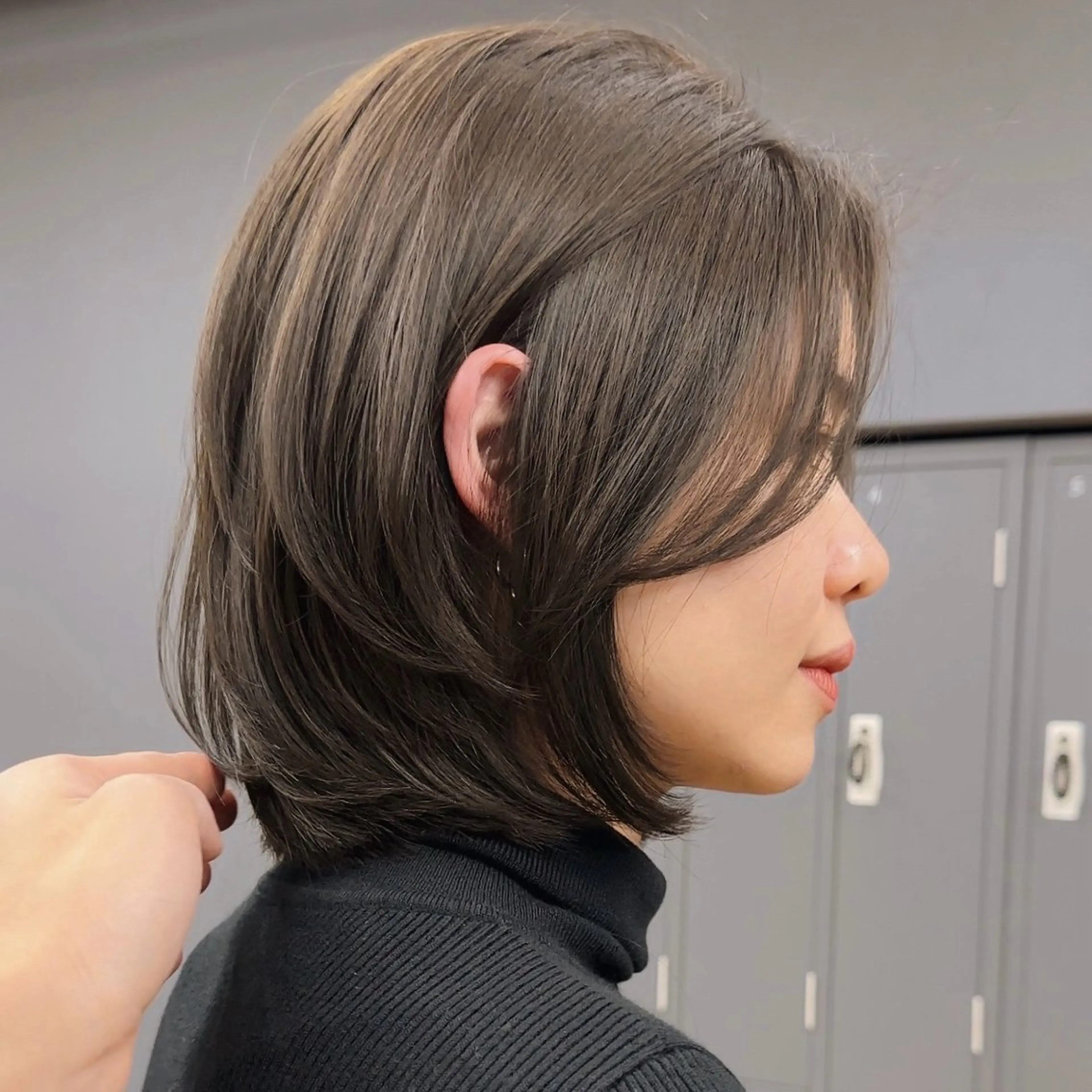 ミディアム 藤原 萌衣のヘアスタイル