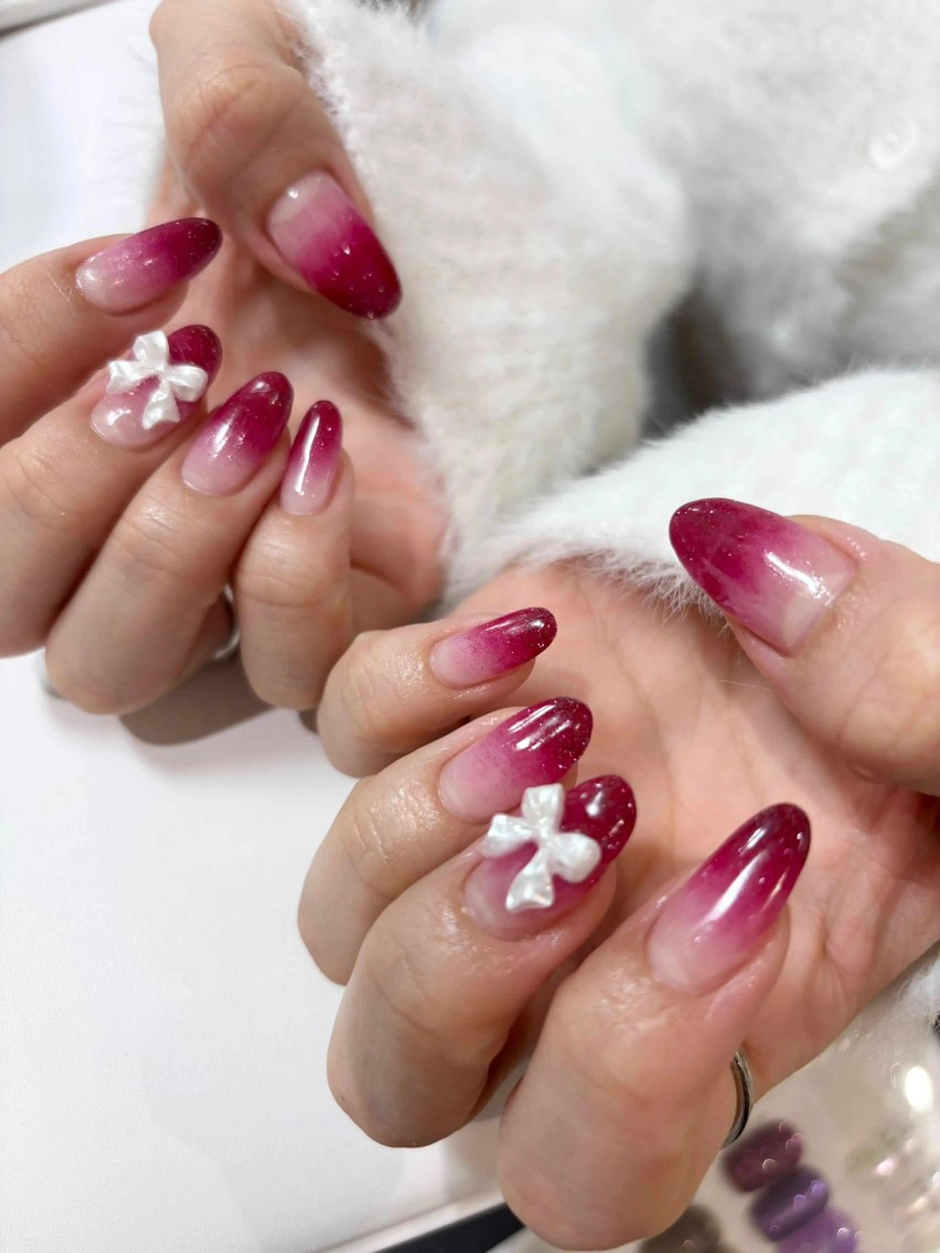 ハンドオフありワンカラー、ラメグラ💅の写真