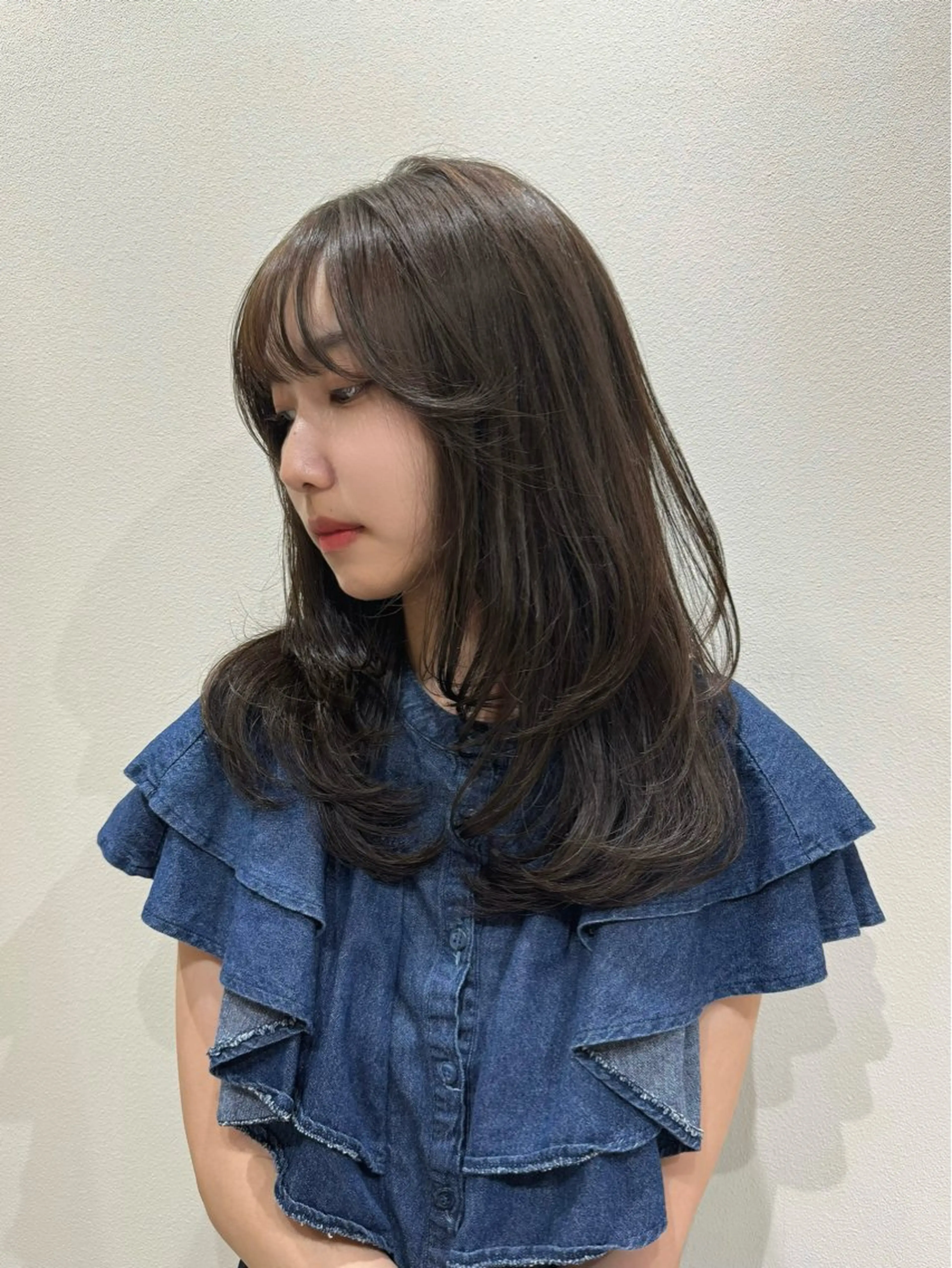 セミロング カラー ヘアアレンジ 透明感カラー 髪質改善 似合わせカット 小顔カット カット ヘアカラー トリートメント レイヤーカット🤍 RINAのヘアスタイル