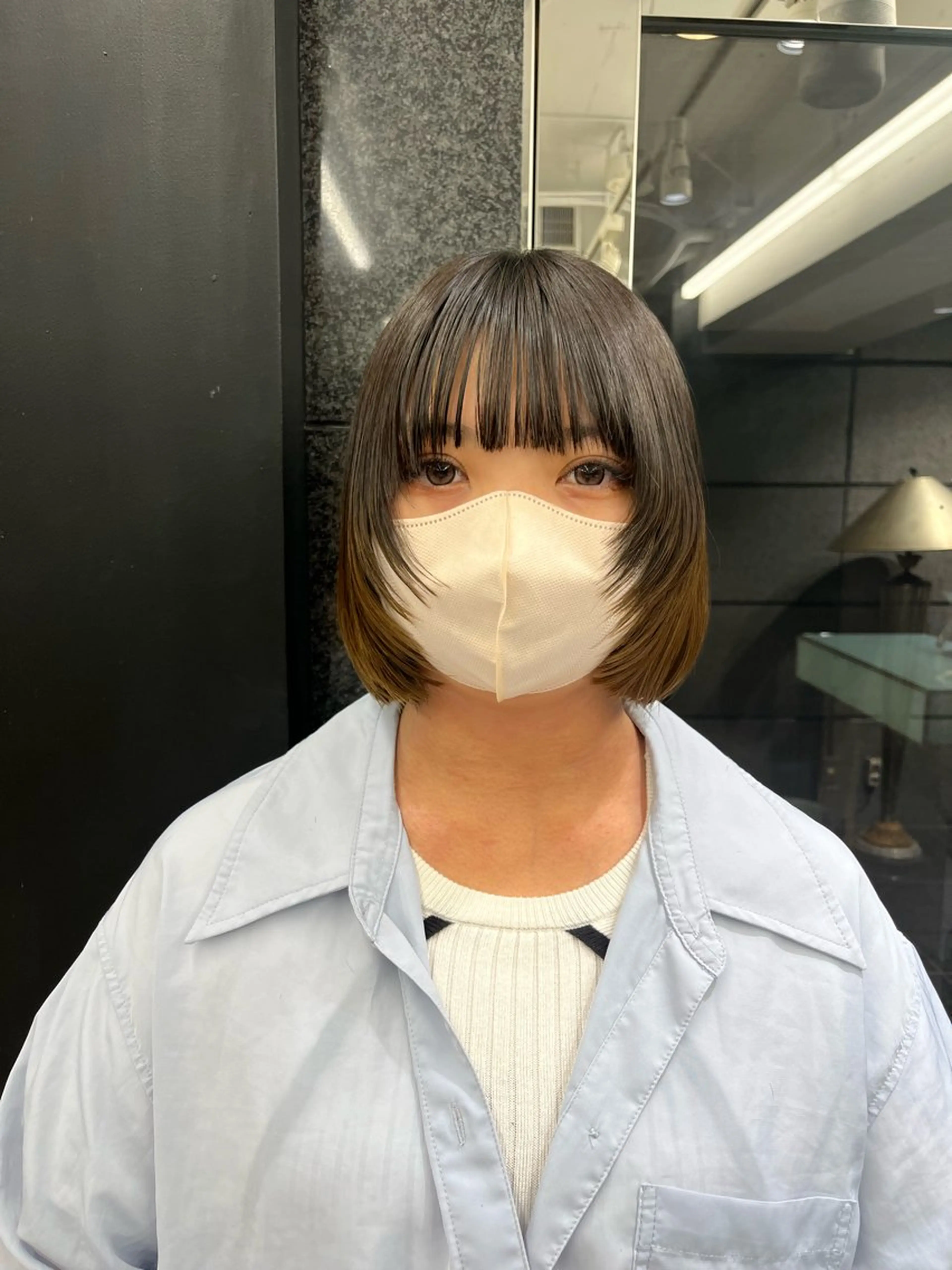 ショート ボブ 顔まわりレイヤー 顔周りカット レイヤーカット 小顔カット カット トリートメント 暖色カラー/パラッと Bob/モエのヘアスタイル