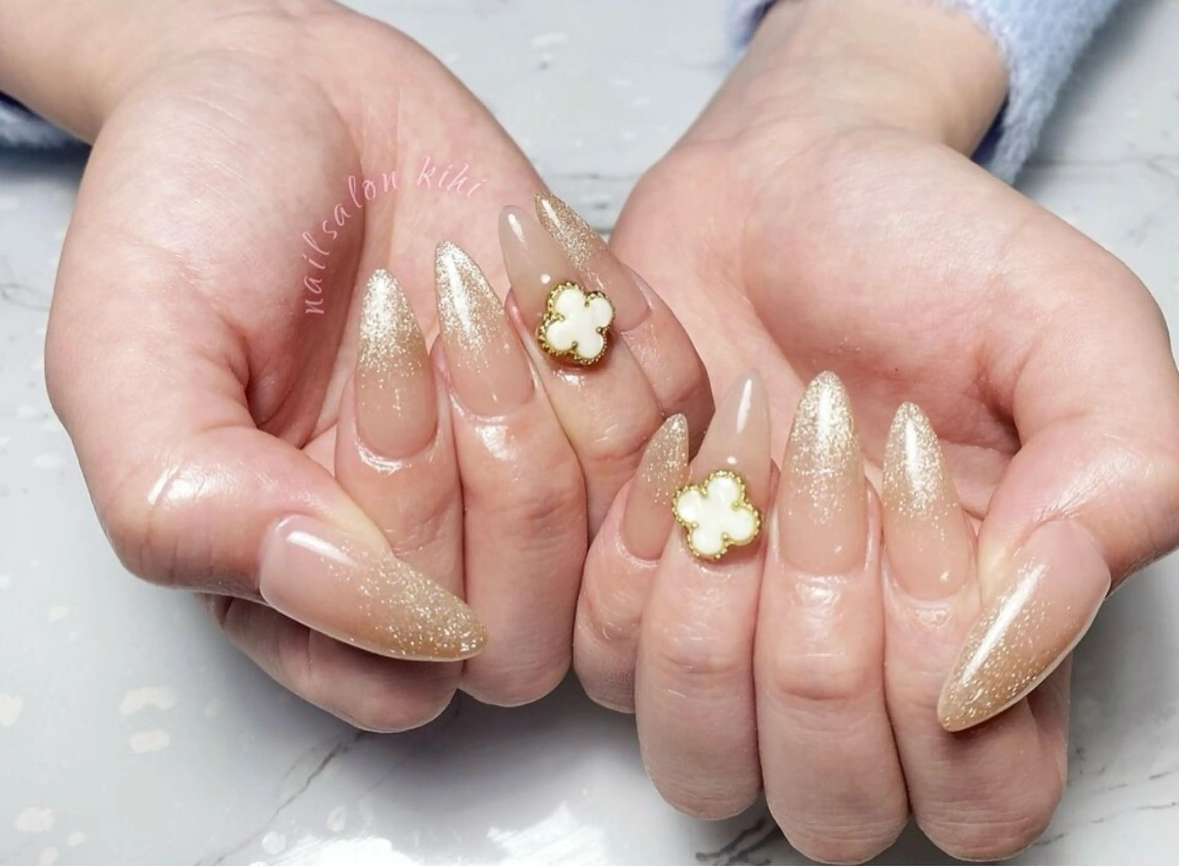 ネイル ハンドネイル 小林 あゆみのネイルデザイン