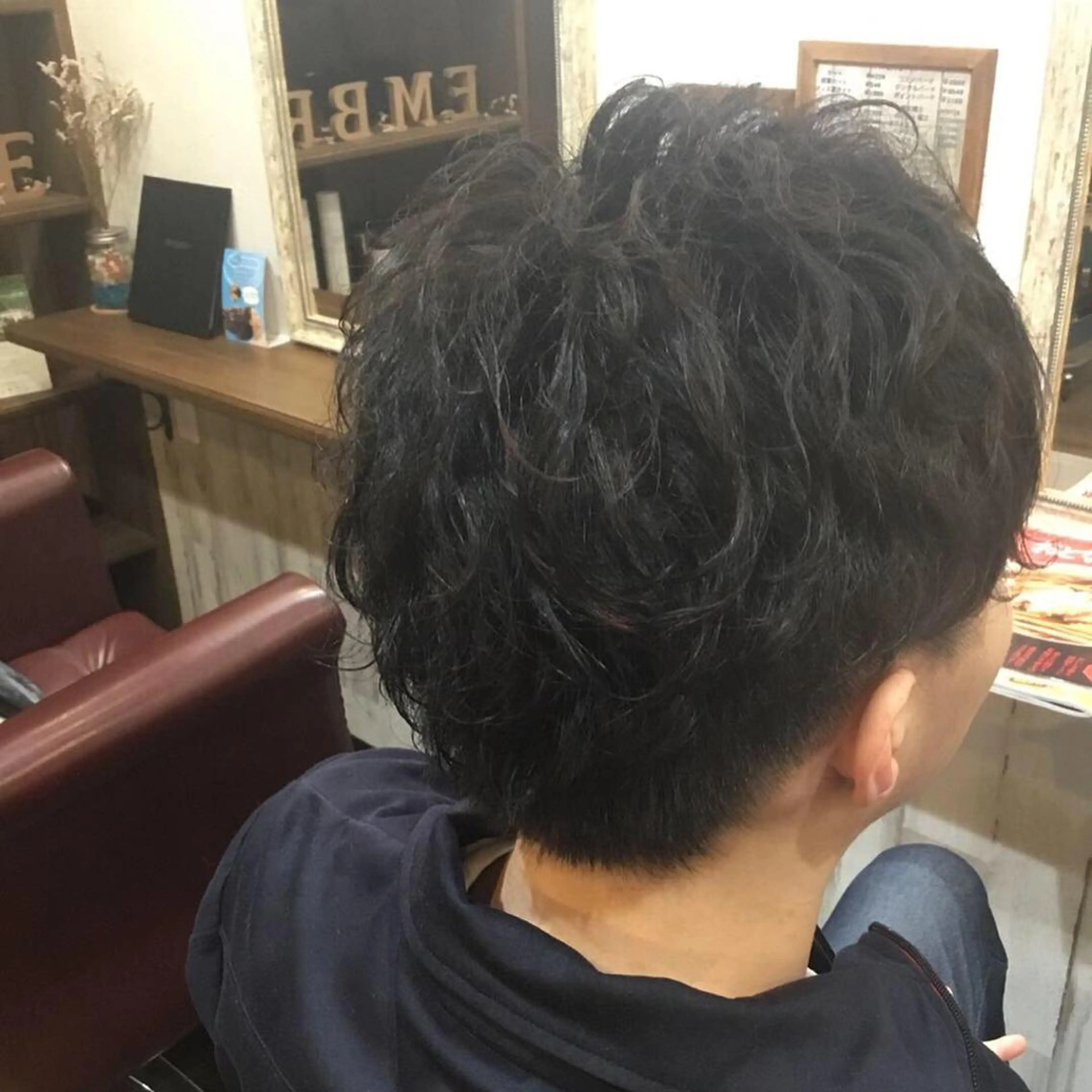 ショート パーマ メンズ embrace エンブレイスのヘアスタイル