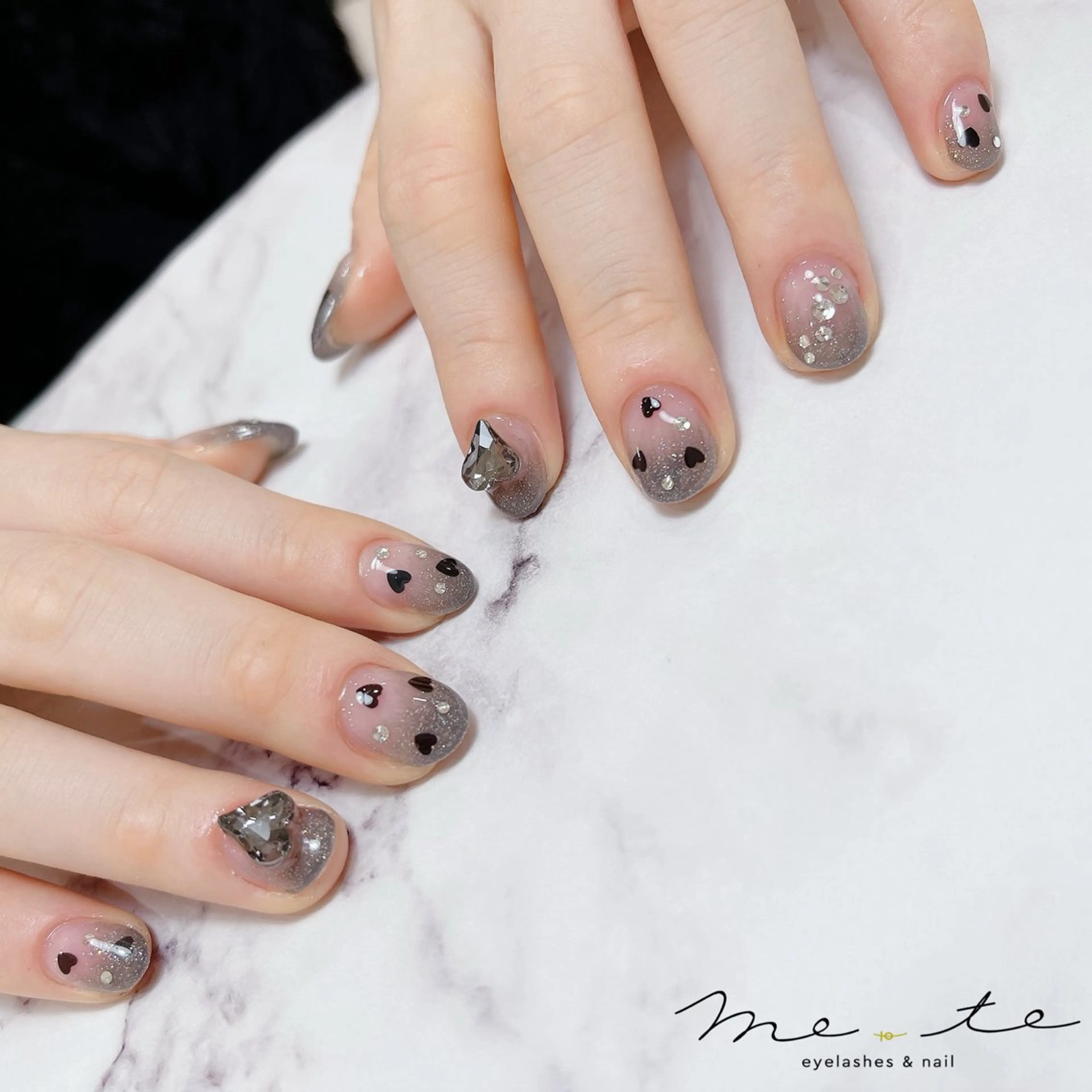 ネイル ハンドネイル YuaBeauty所属・浅井 亜美のネイルデザイン