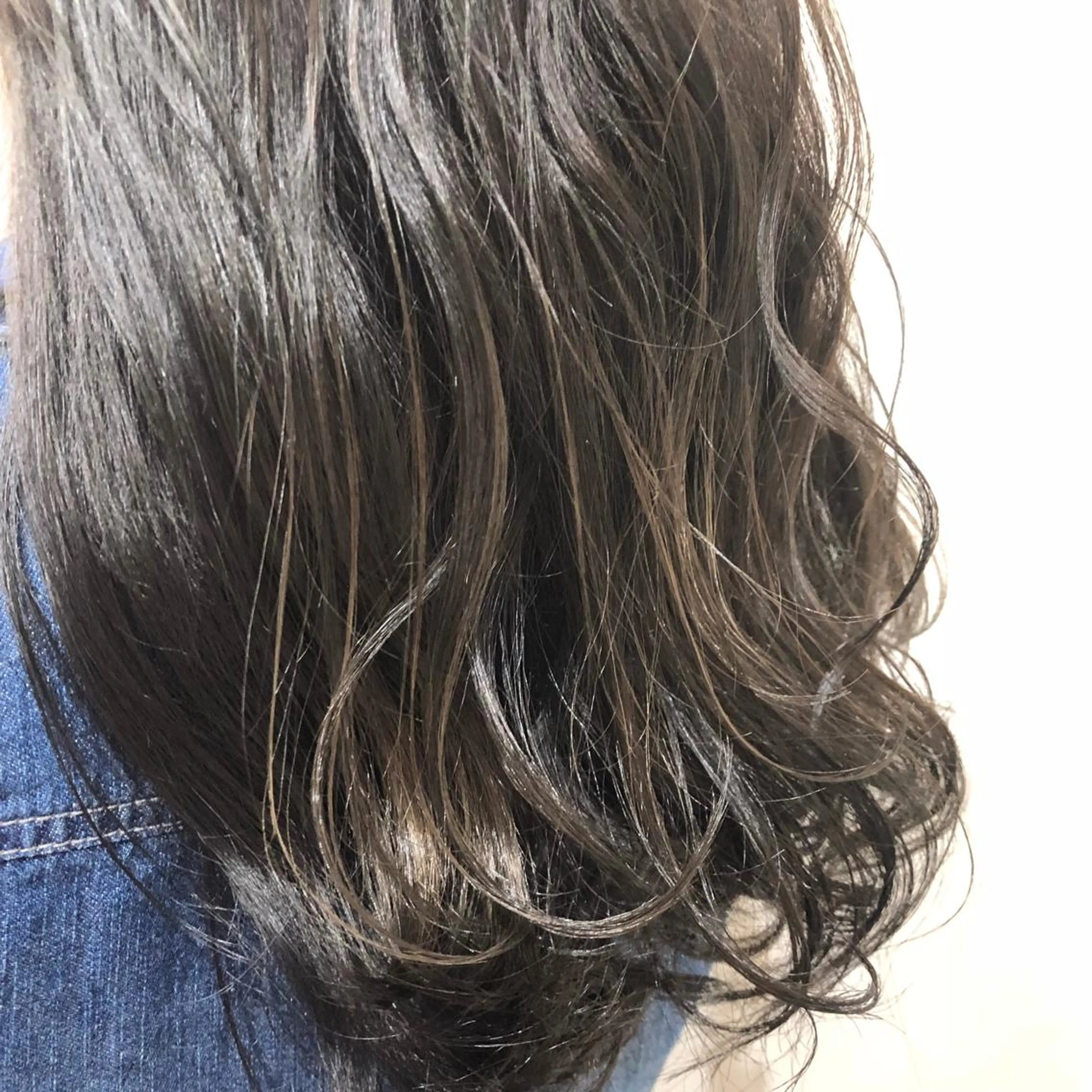 セミロング ハイライト iroa＋color 鶴見店のヘアスタイル