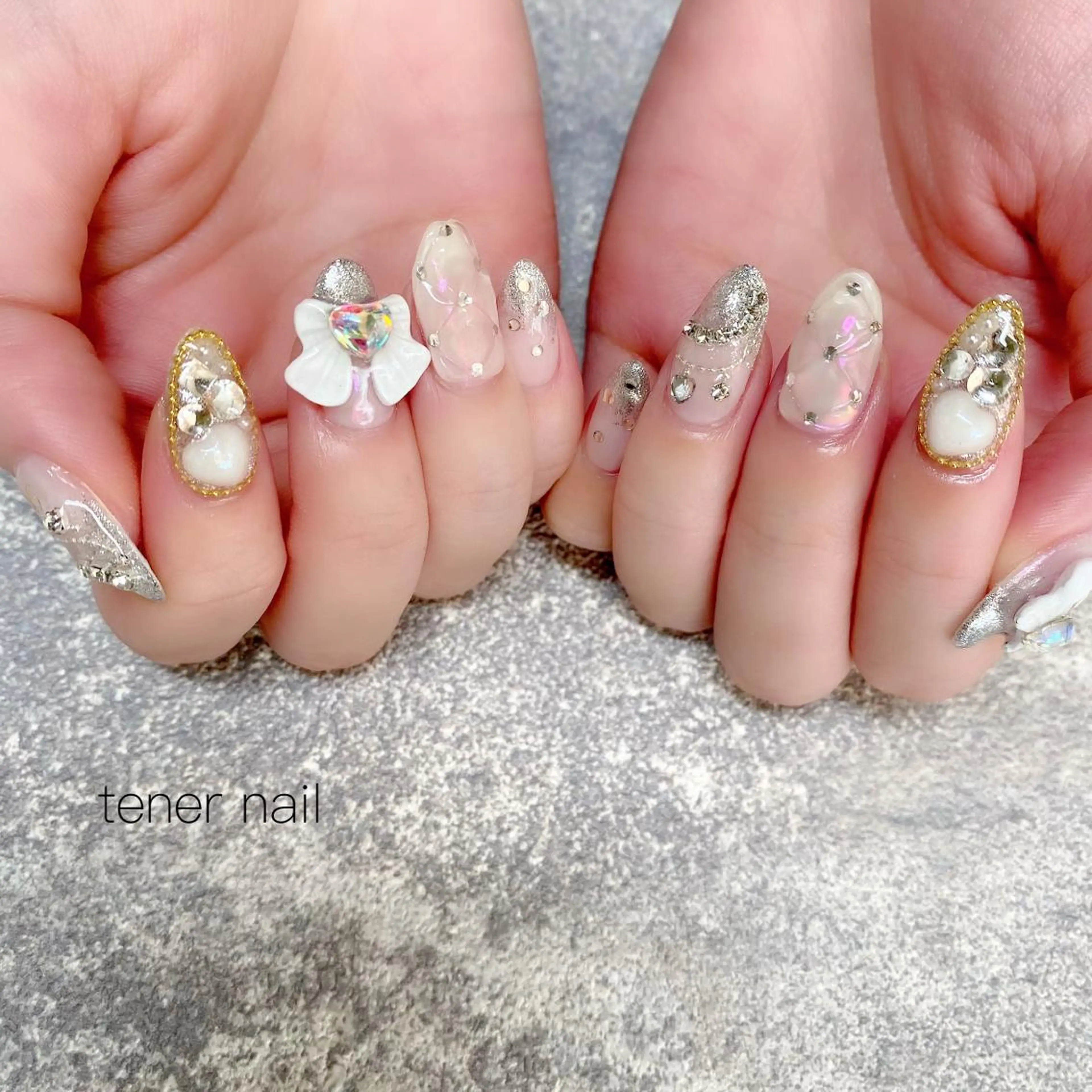 ネイル キラキラネイル リボン テネルネイル tener nailのネイルデザイン