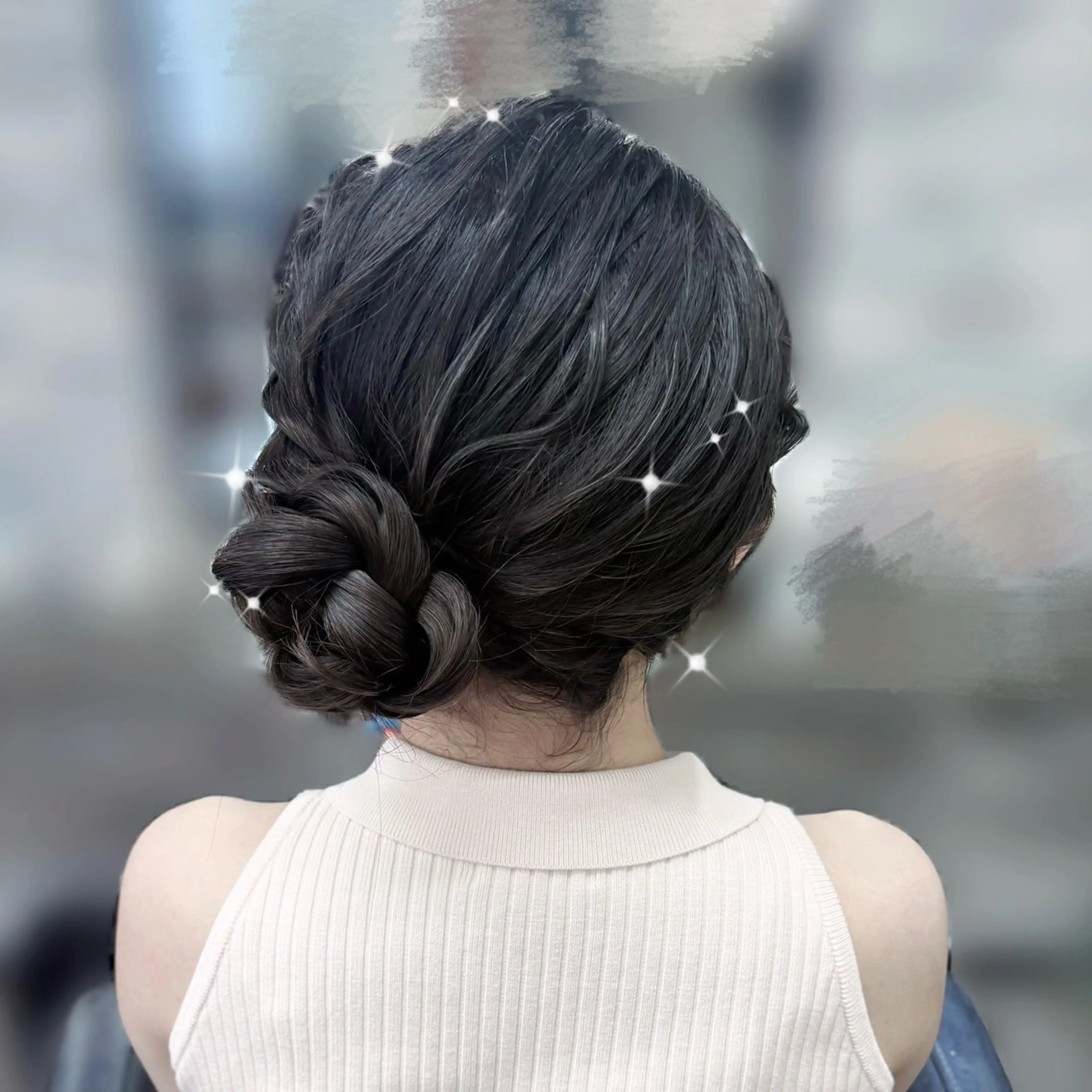 ロング お団子ヘア OZ梅田♡ ゆはなブリーチのヘアスタイル