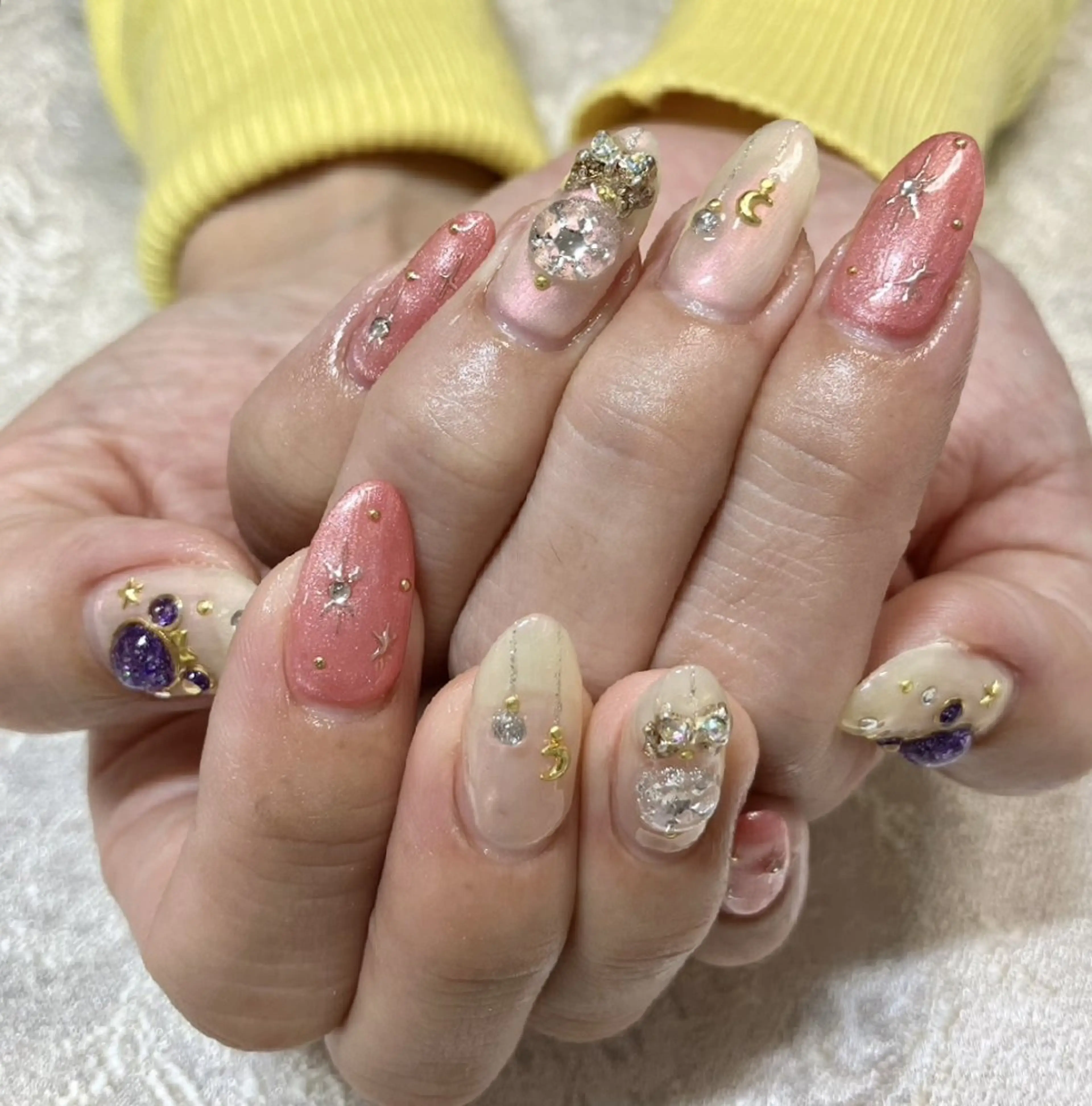 持ち込み画像OK💕ご相談しながら決めていくデザインネイル💅の写真