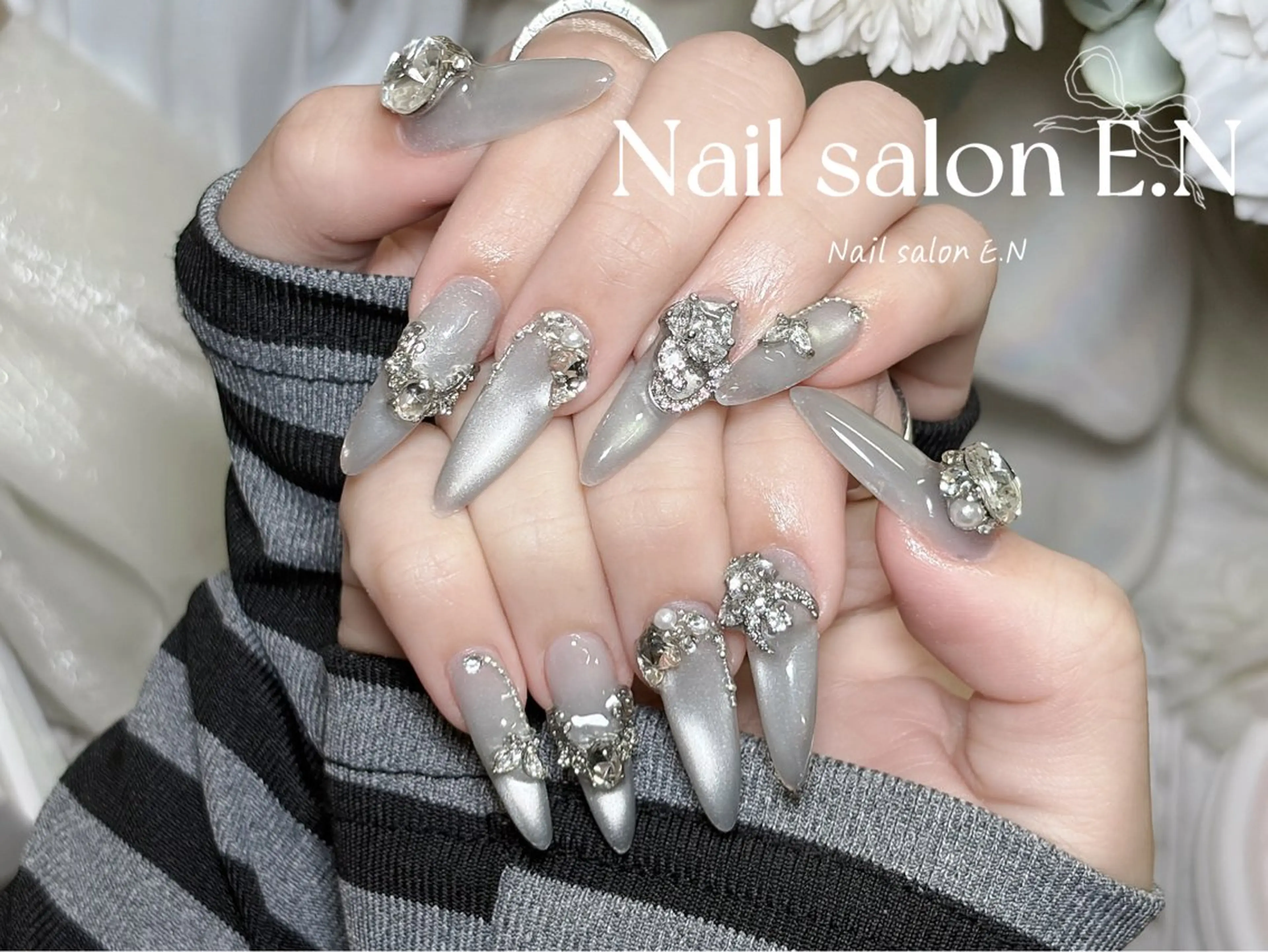 ネイル アートネイル オーロラネイル ブラウン クリアネイル フレンチネイル ハンドネイル E.N🦋 長さ出し/持ち込みのネイルデザイン