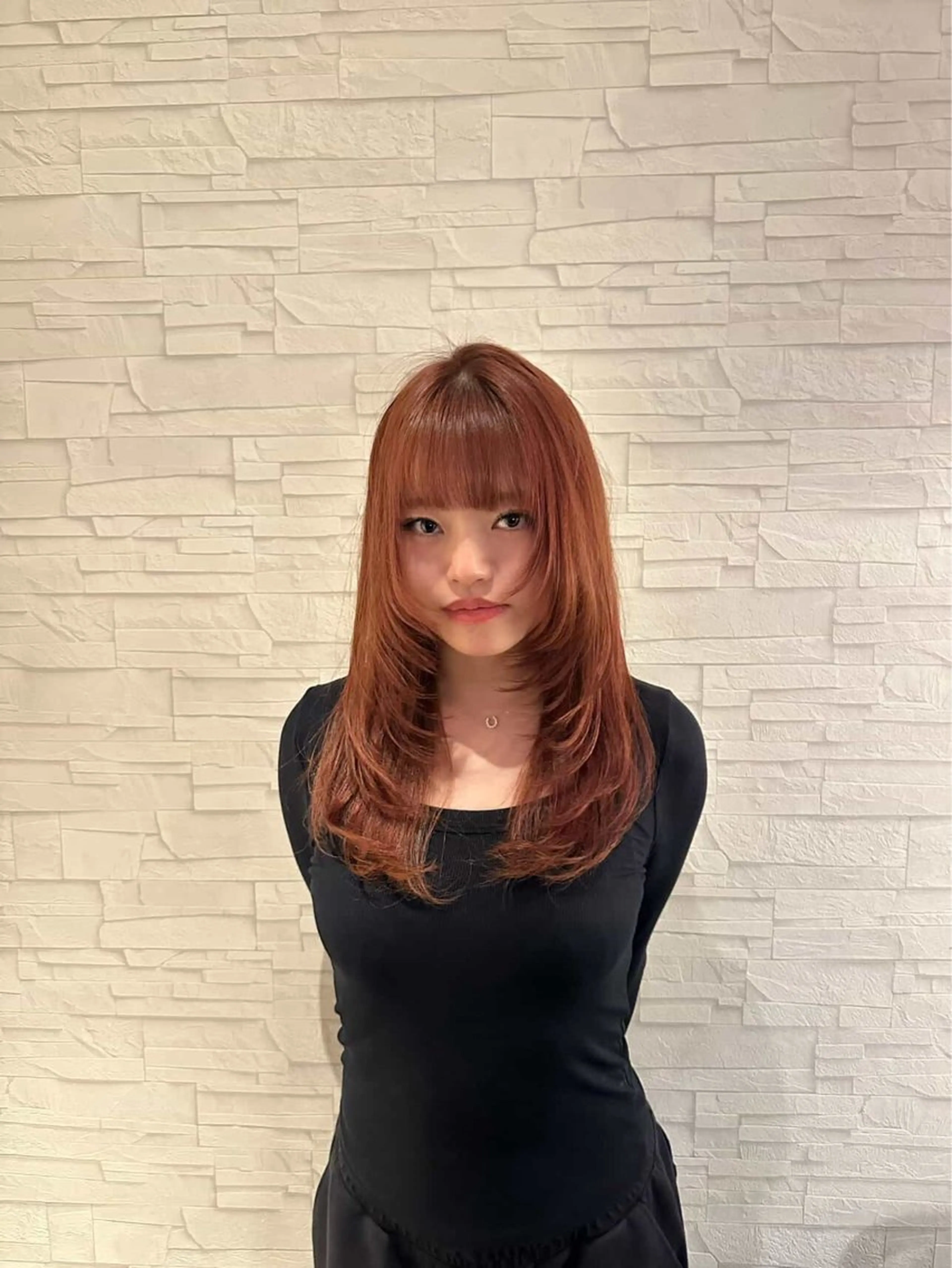 ロング 顔まわりレイヤー 顔周りカット レイヤーカット カット ARSPACE所属・鳴海 宰翔のヘアスタイル